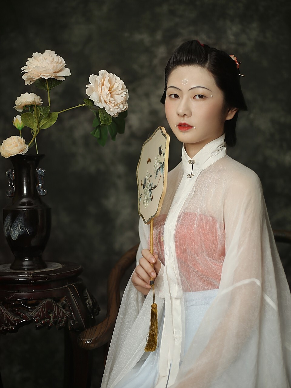 明代汉服妆造|大明必备三绺头堕马髻 明代的三绺头77堕马髻 三绺