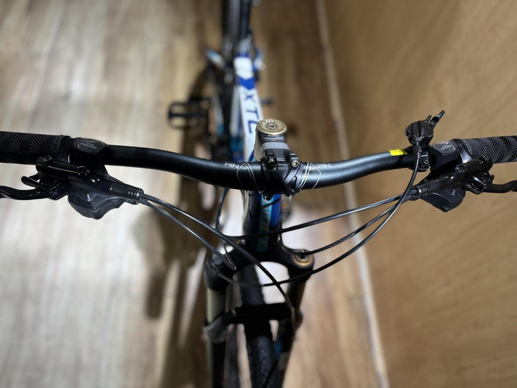 捷安特xtc800 s码 适合身高160cm -180cm骑 30速 线控可锁死前叉 油压