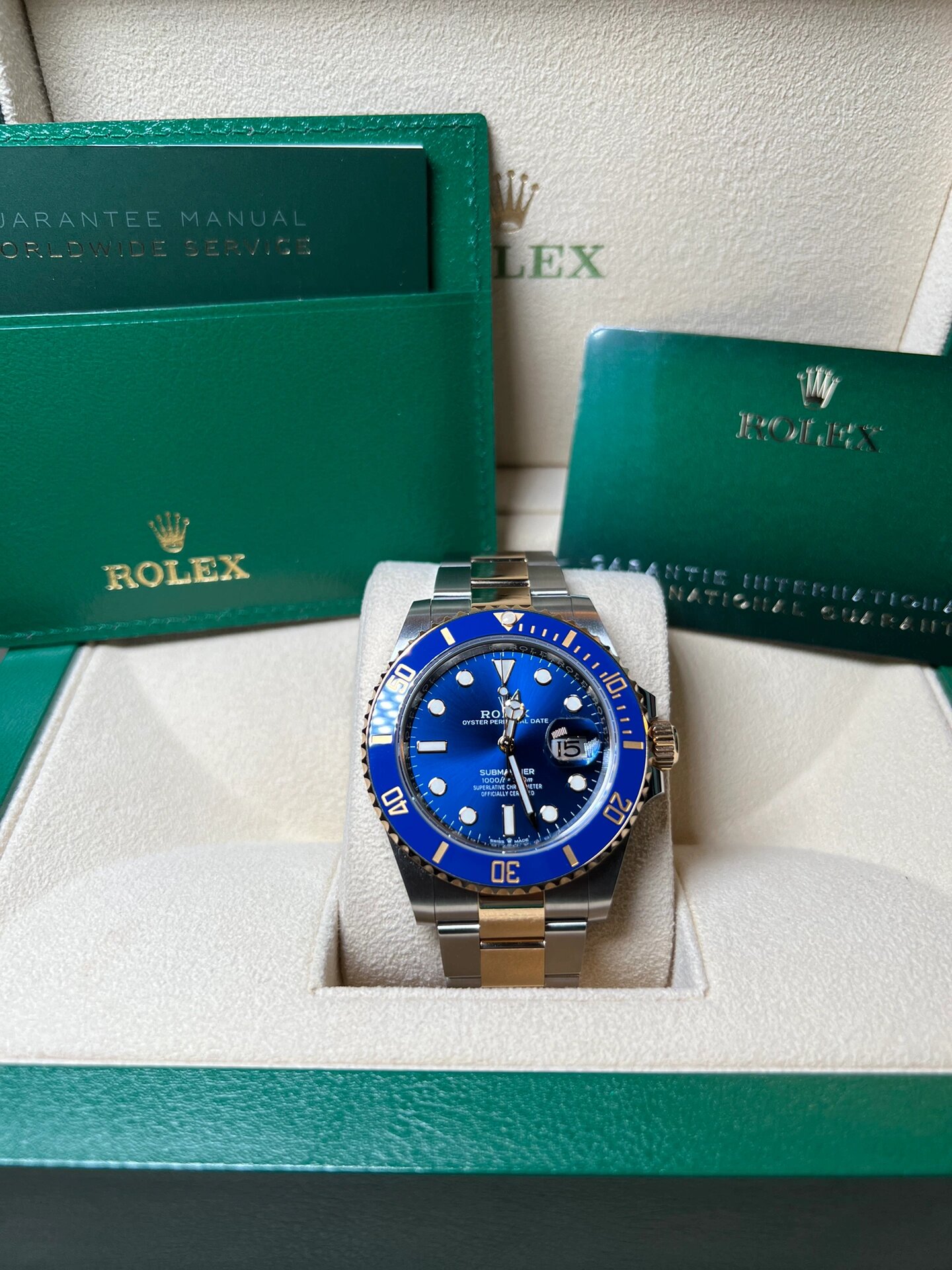 香港 rolex 间金蓝水鬼 126613lb