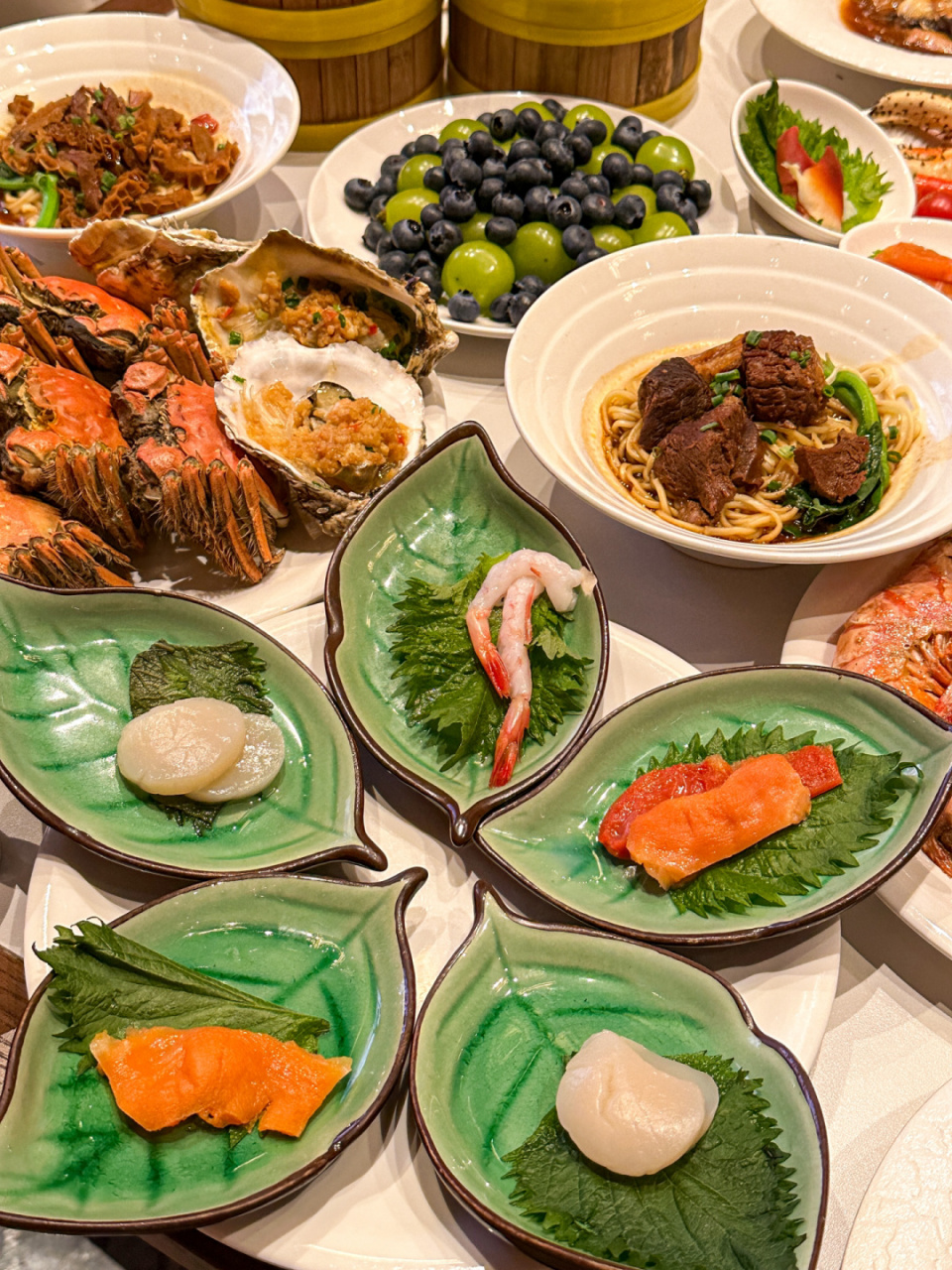 光吃海鲜02水果91牛排09刺身97真的就值回票价了,不限量自助