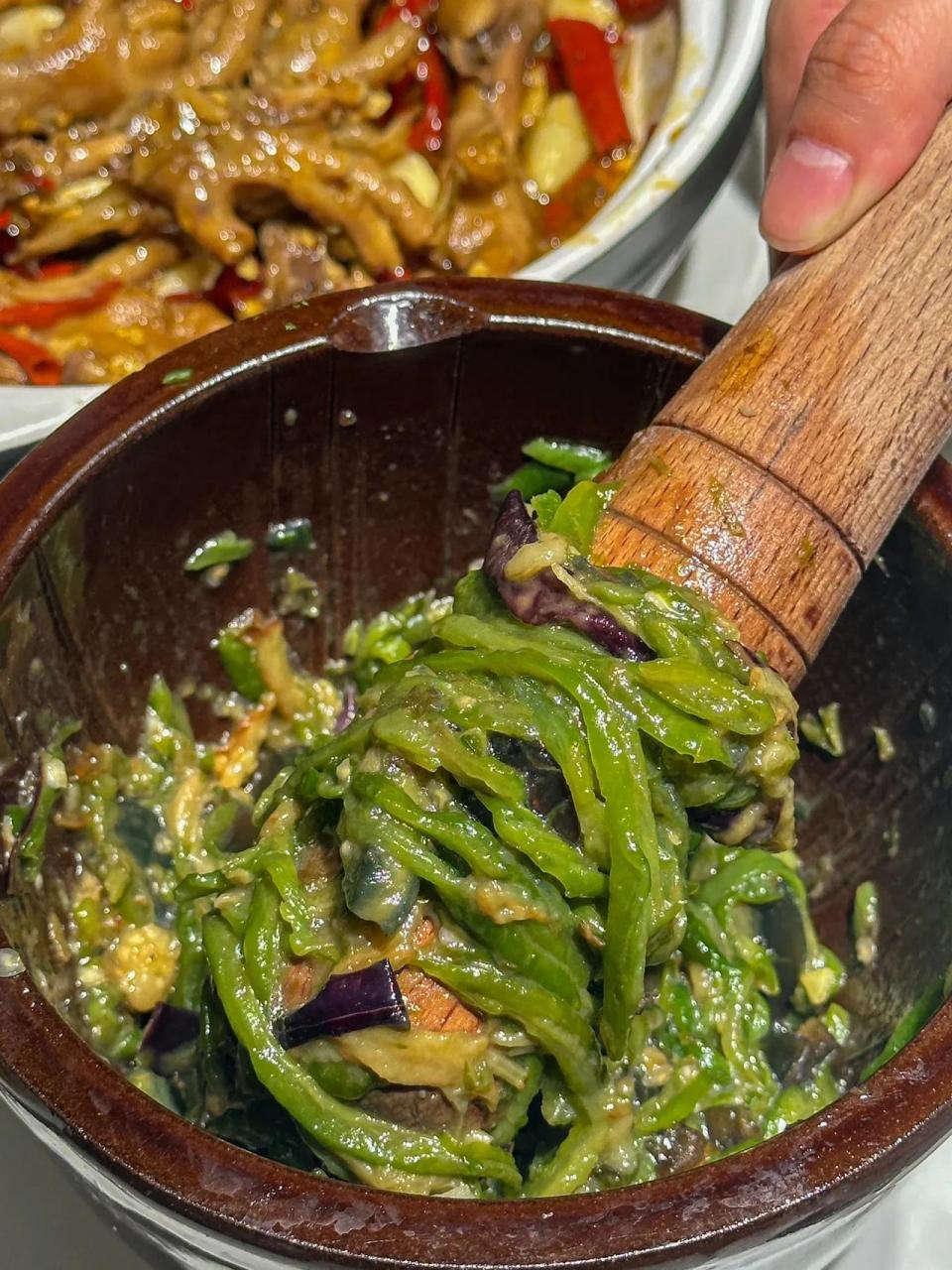 作为湖南口味的代表,这家店一开业就吸引了无数吃货们的目光.