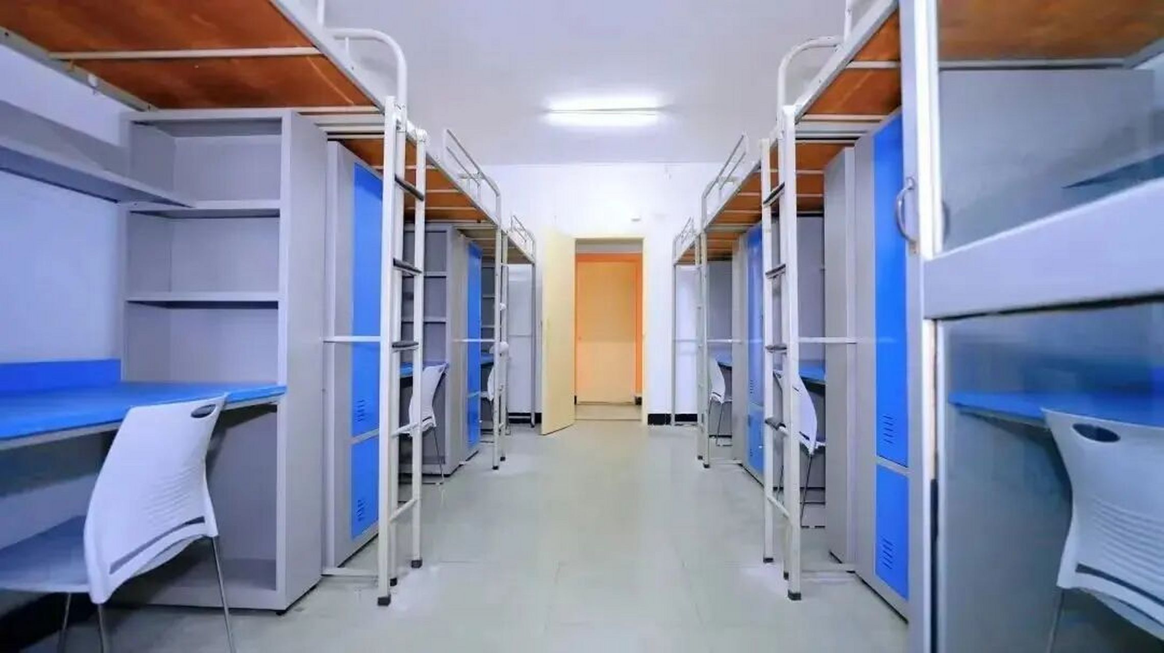 延安大学西安创新学院是公共浴室吗?