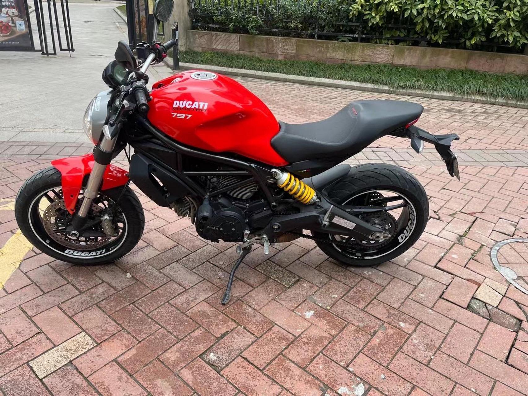 19年杜卡迪797,成色完美,一口价2.98,包过户