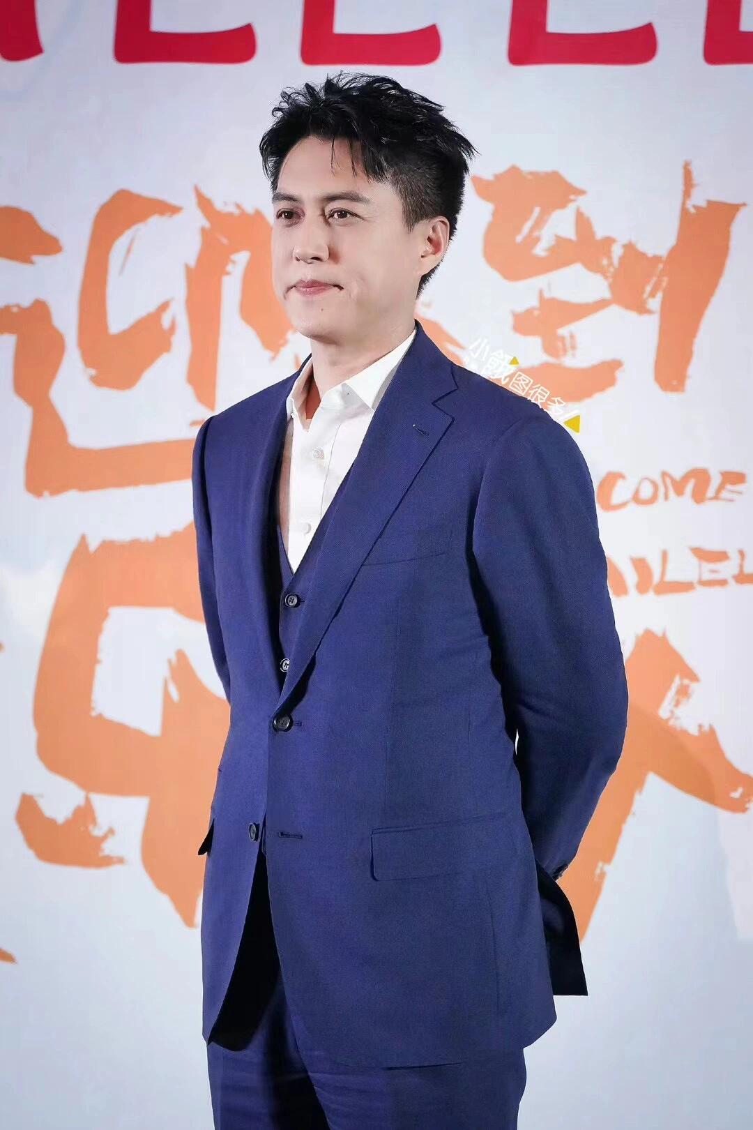 穿mr.dandy的靳东