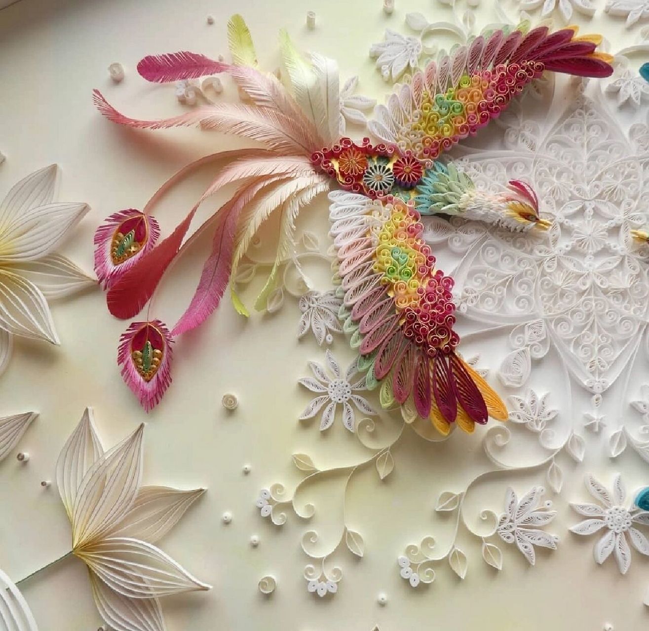 衍纸凤凰于飞 在天愿作比翼鸟,在地愿为连理枝