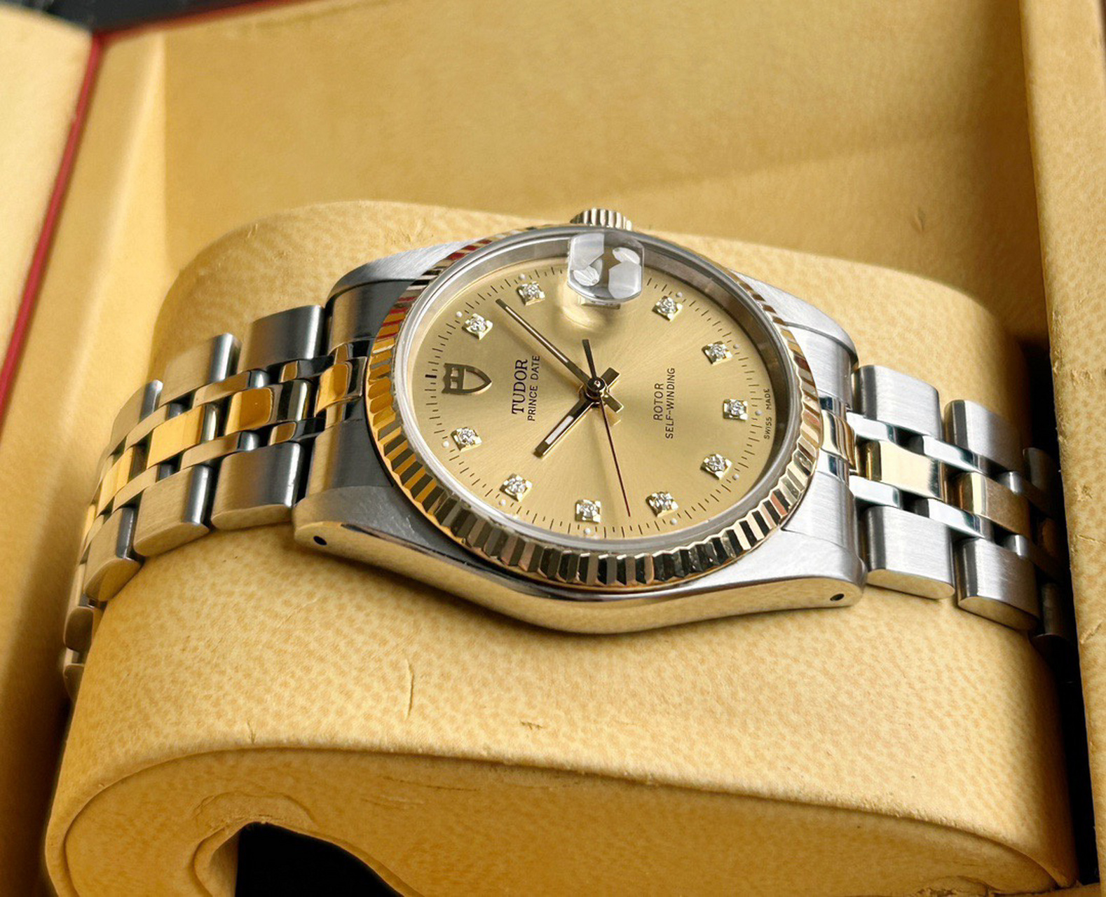 帝舵王子型与公主型系列74033-62473 男士腕表,自动机械,表径34.