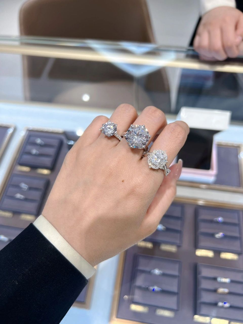 i do 十克拉的钻戒95到底有多大96!