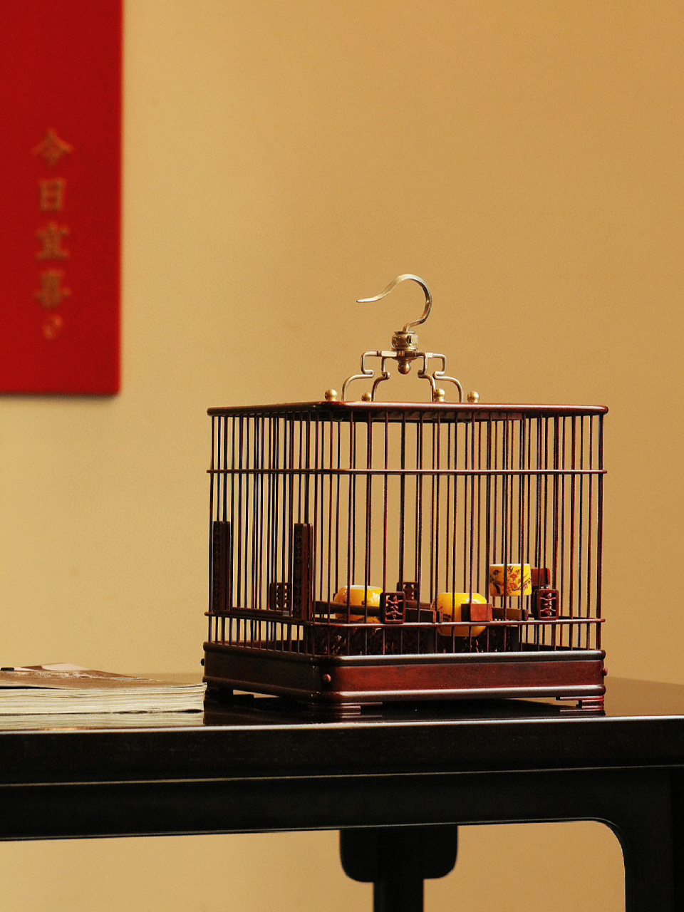 小叶紫檀 | 四方鸟笼 小叶紫檀精工榫卯,精巧别致, 体造型含蓄剂贩