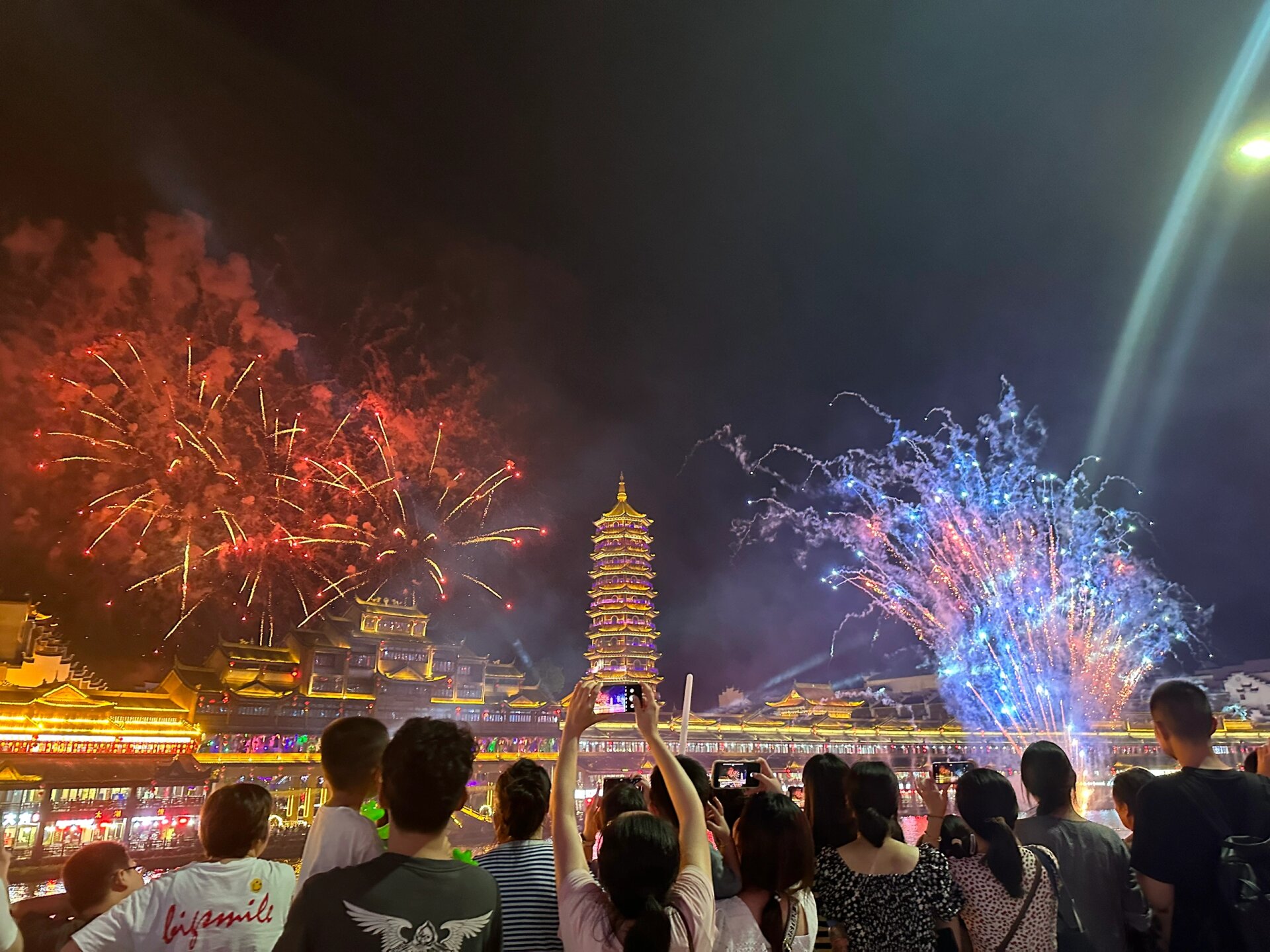 湖州龙之梦夜景图片图片