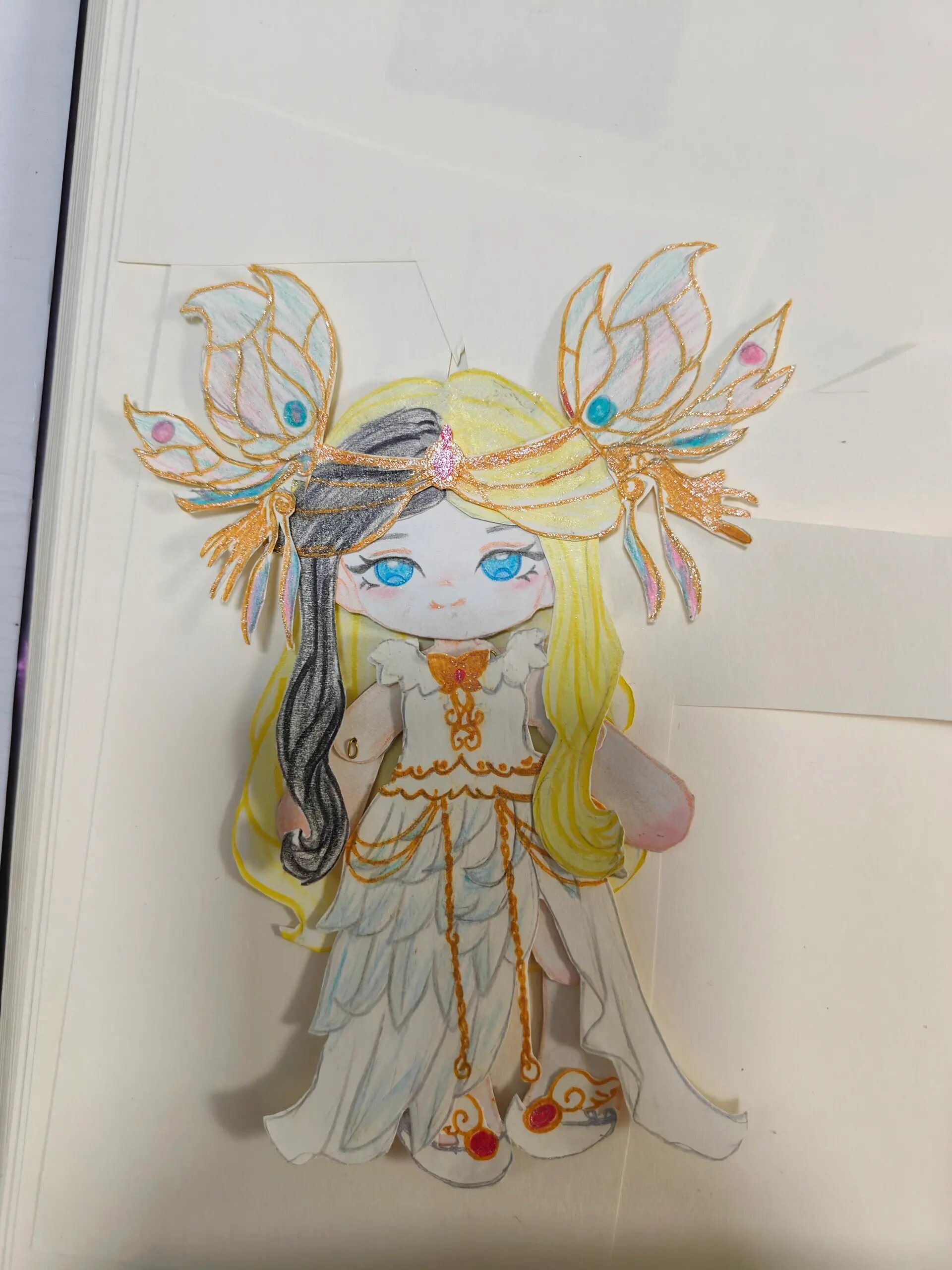 白光莹关节可动纸娃娃