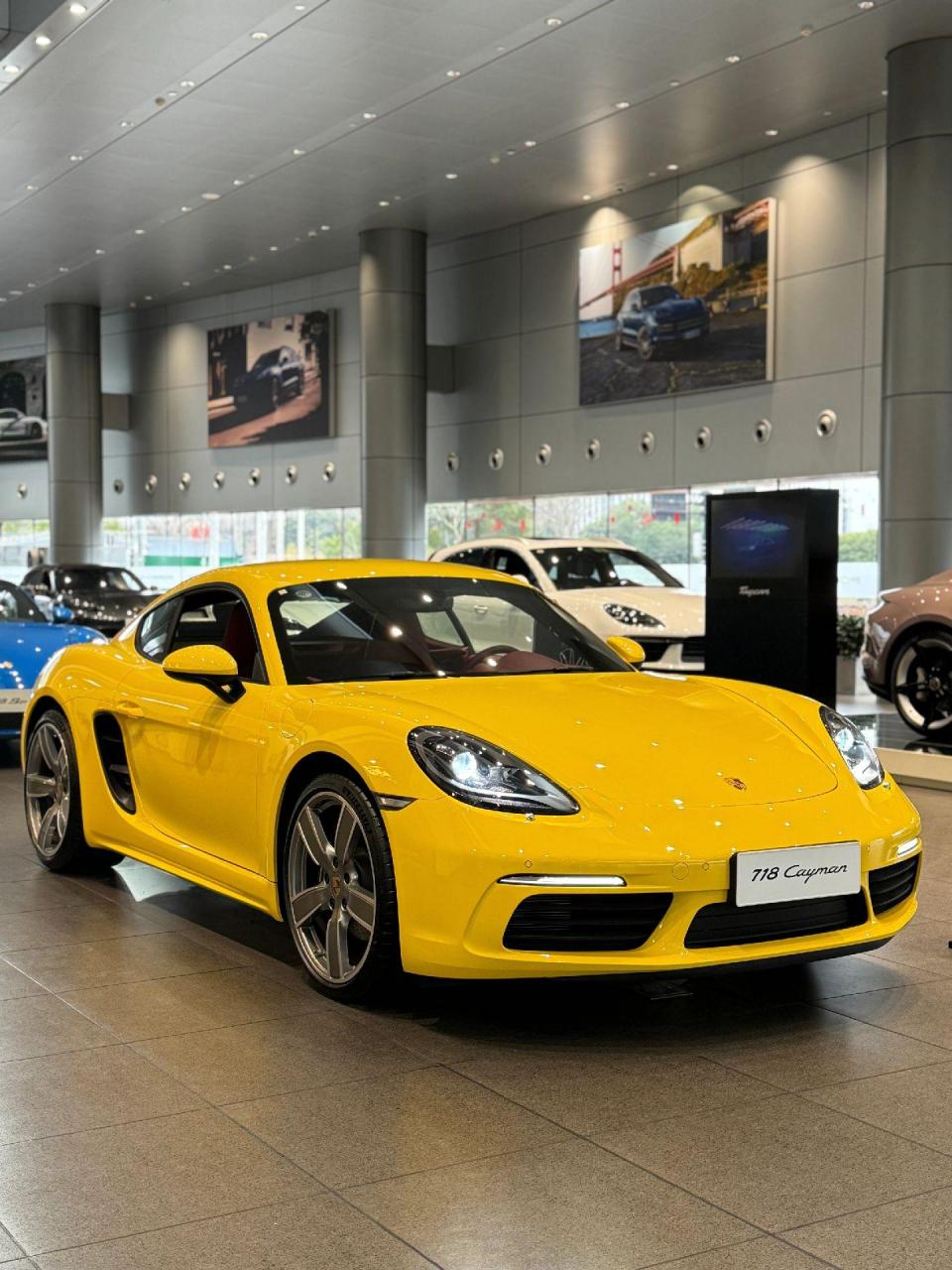 保时捷718 | 哪款配色最能触动你?