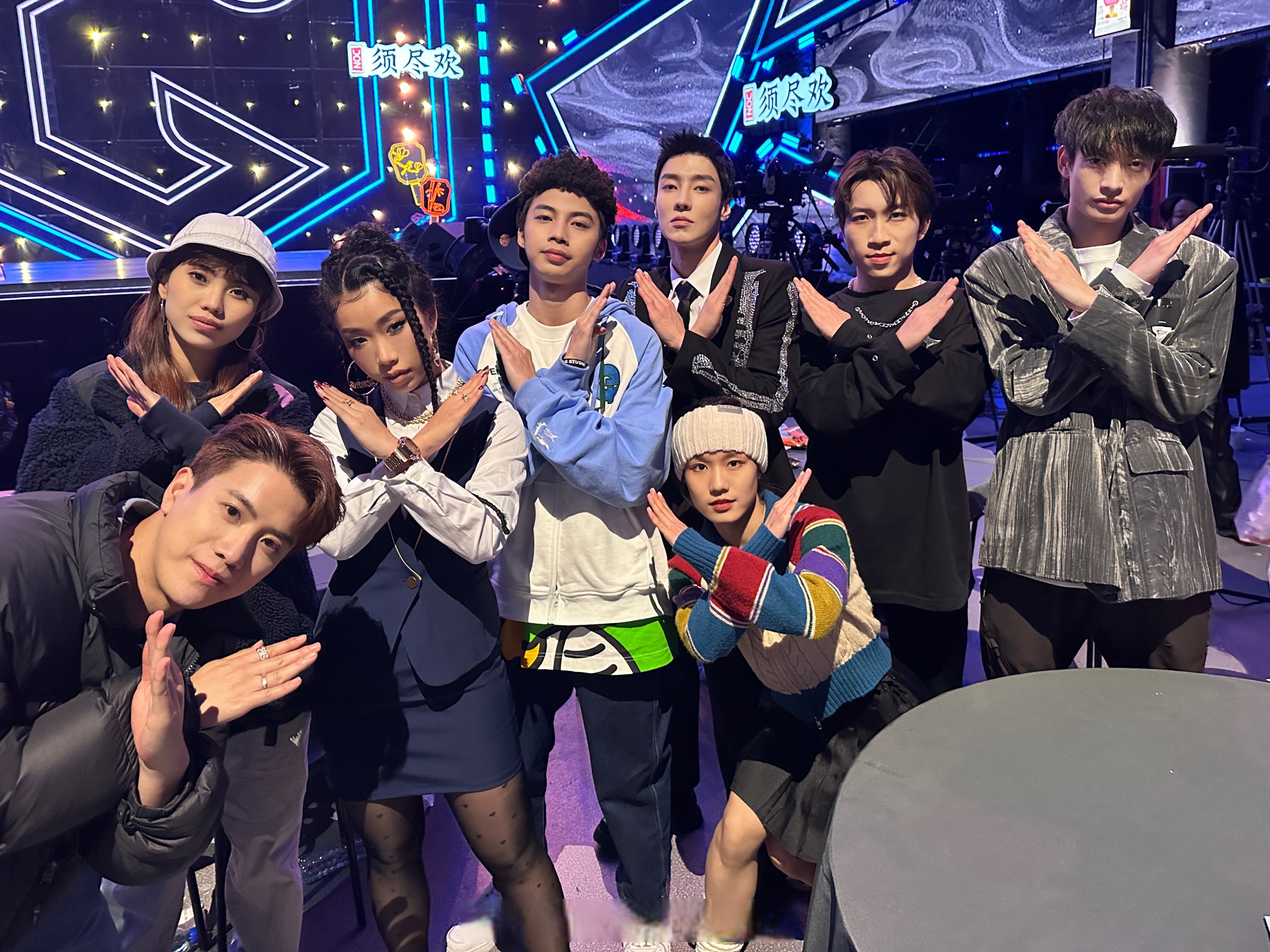 🛫️航班起飞～安全滑行～快乐旅程 本次航班由高