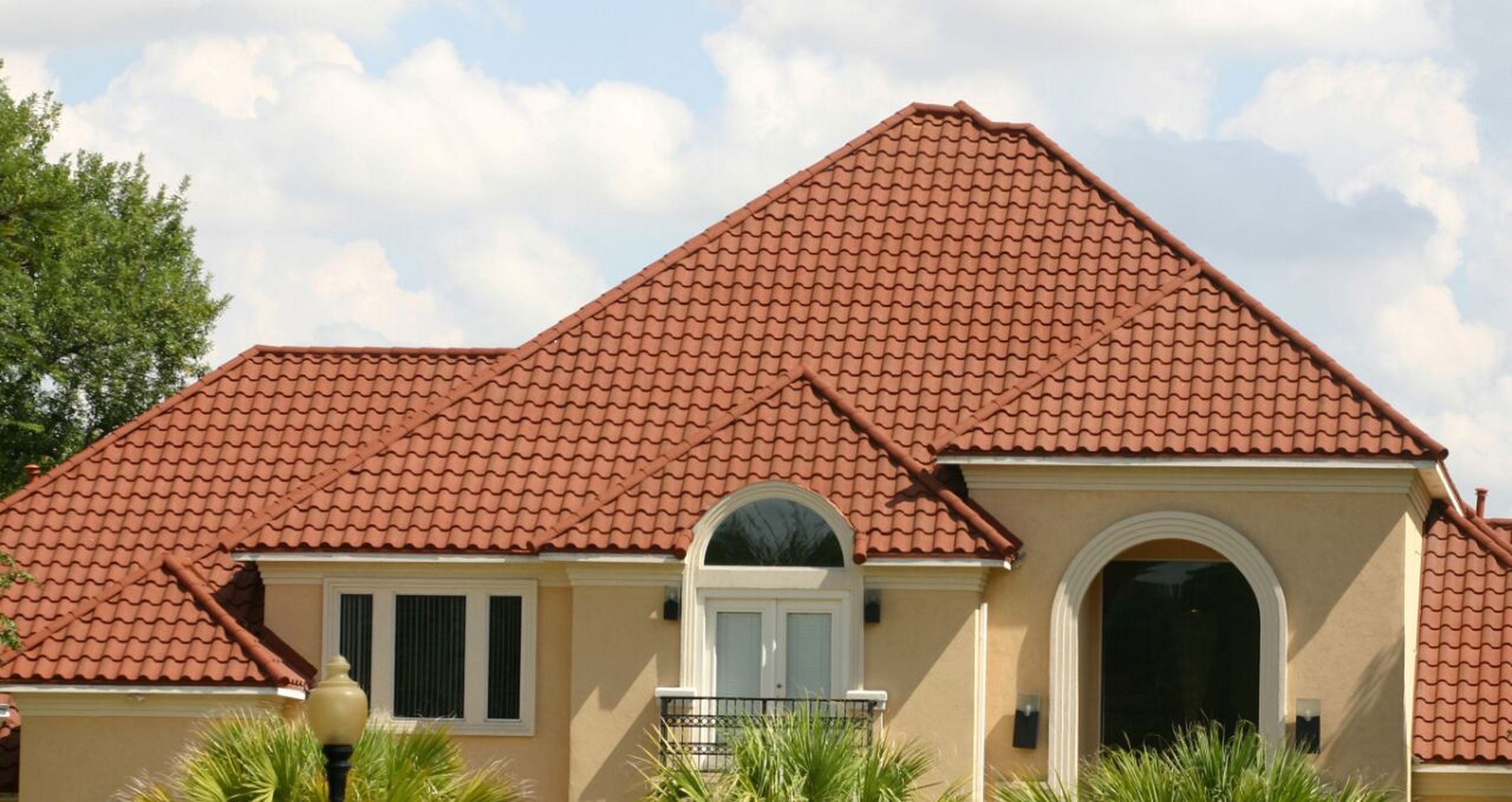 屋顶用彩石瓦正在成为流行趋势!