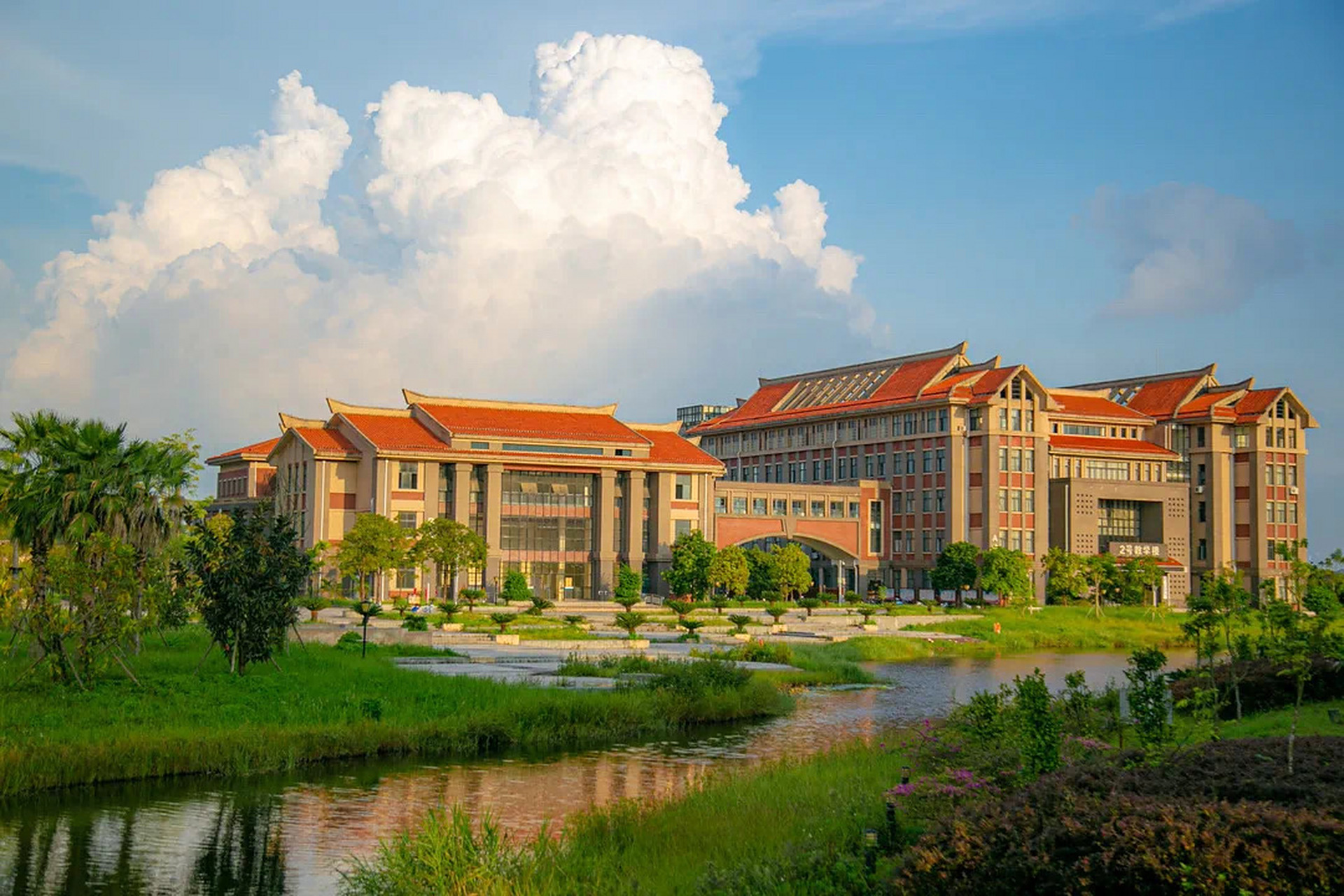 北部湾大学 感觉就像国王的城堡98一样.