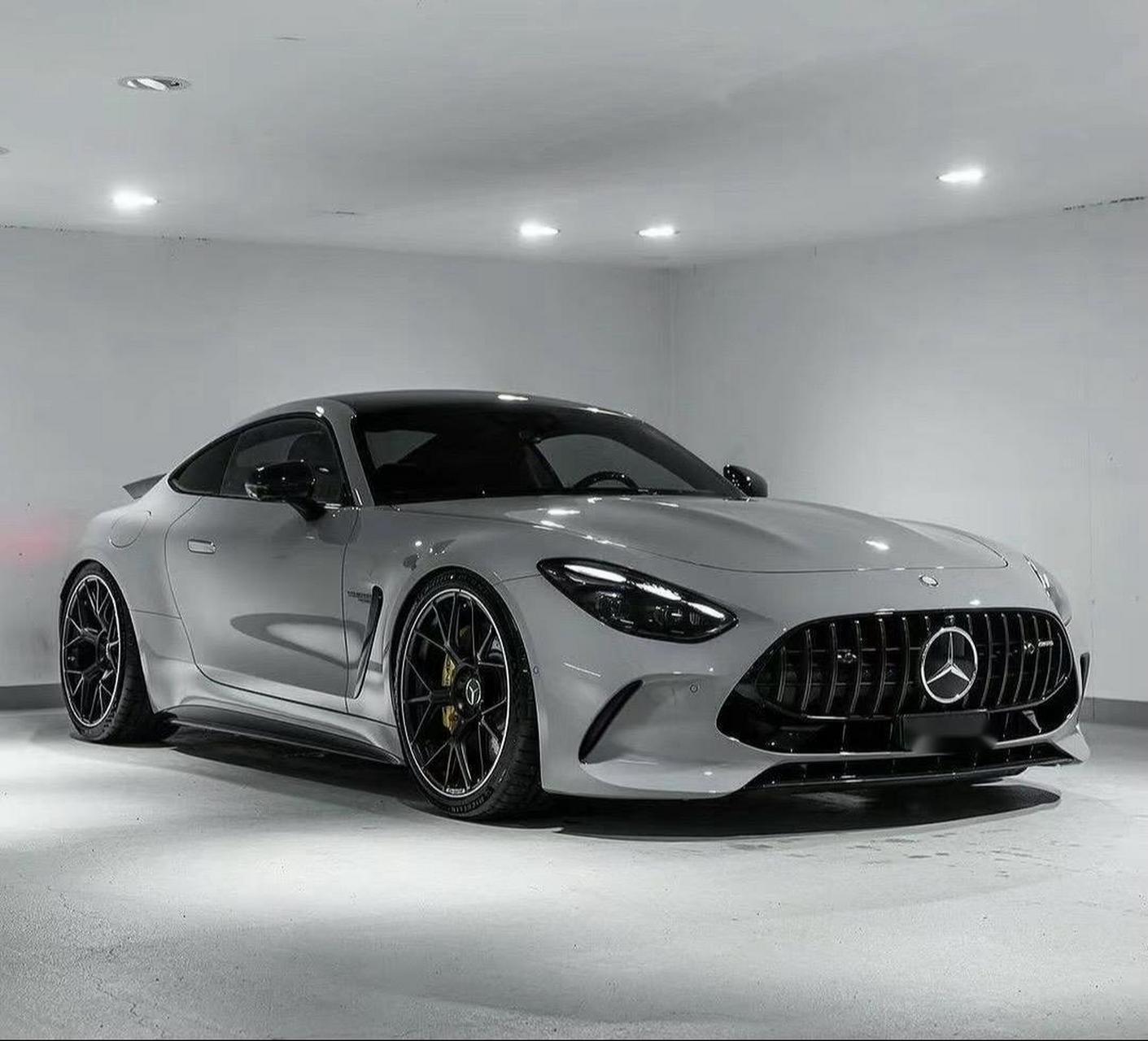 每天认识一辆车,奔驰amg gt63!