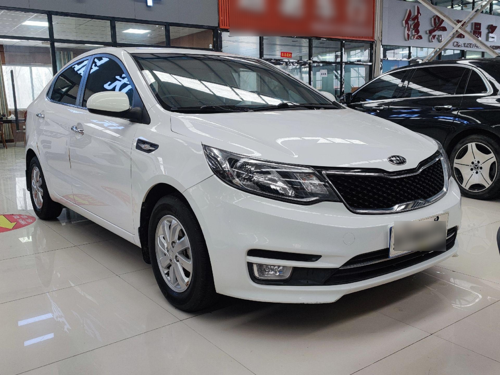 起亚k215年1.4手动挡