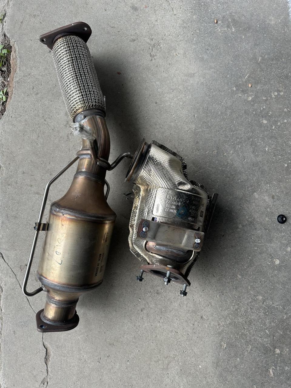 吉利领克,全系三元催化颗粒捕捉器试验车拆下来的,成色漂亮