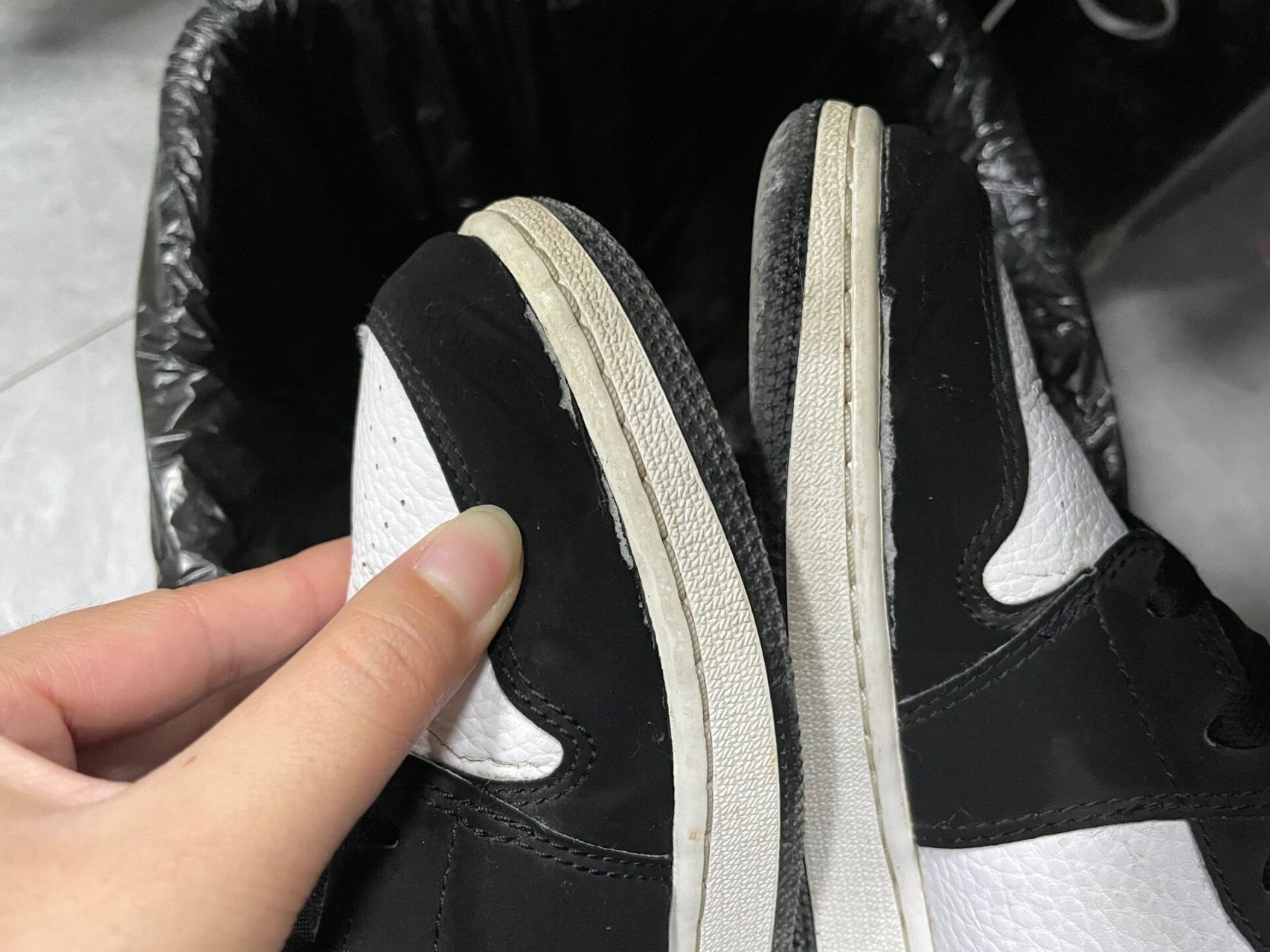 鞋面裂开,前面开胶,这个鞋头修都没法修吧