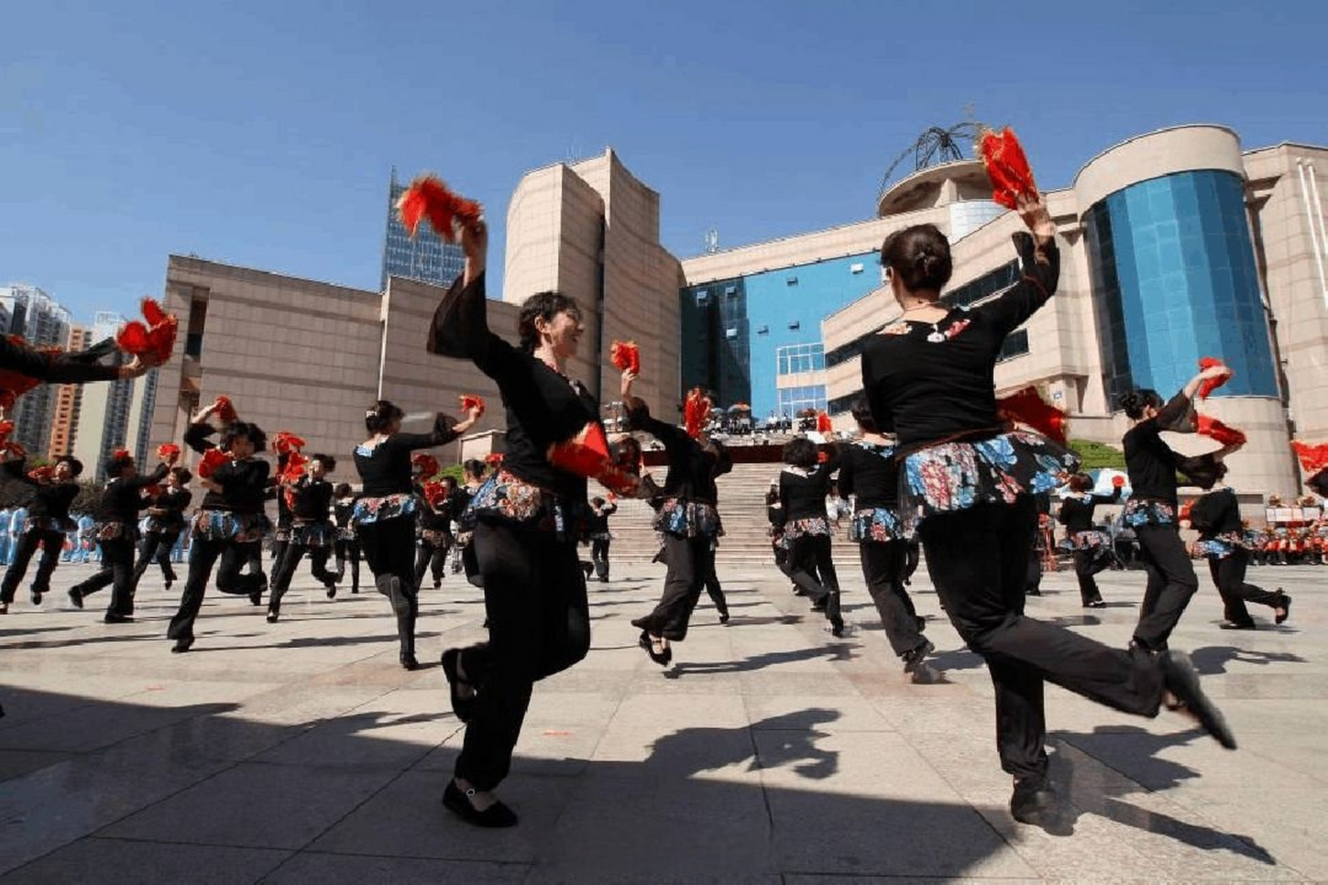 冬奥会开幕式暖场广场舞外国(冬奥会主题舞蹈)