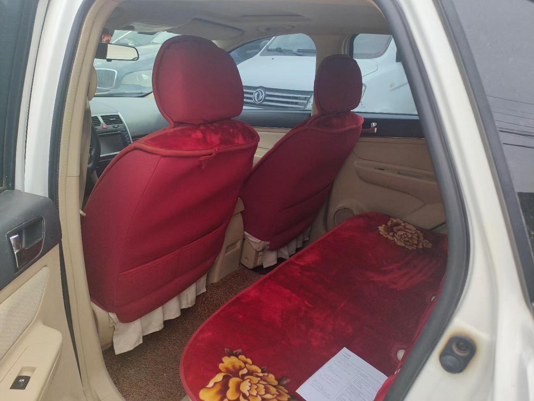 新到14年北汽绅宝e150,车况精品!