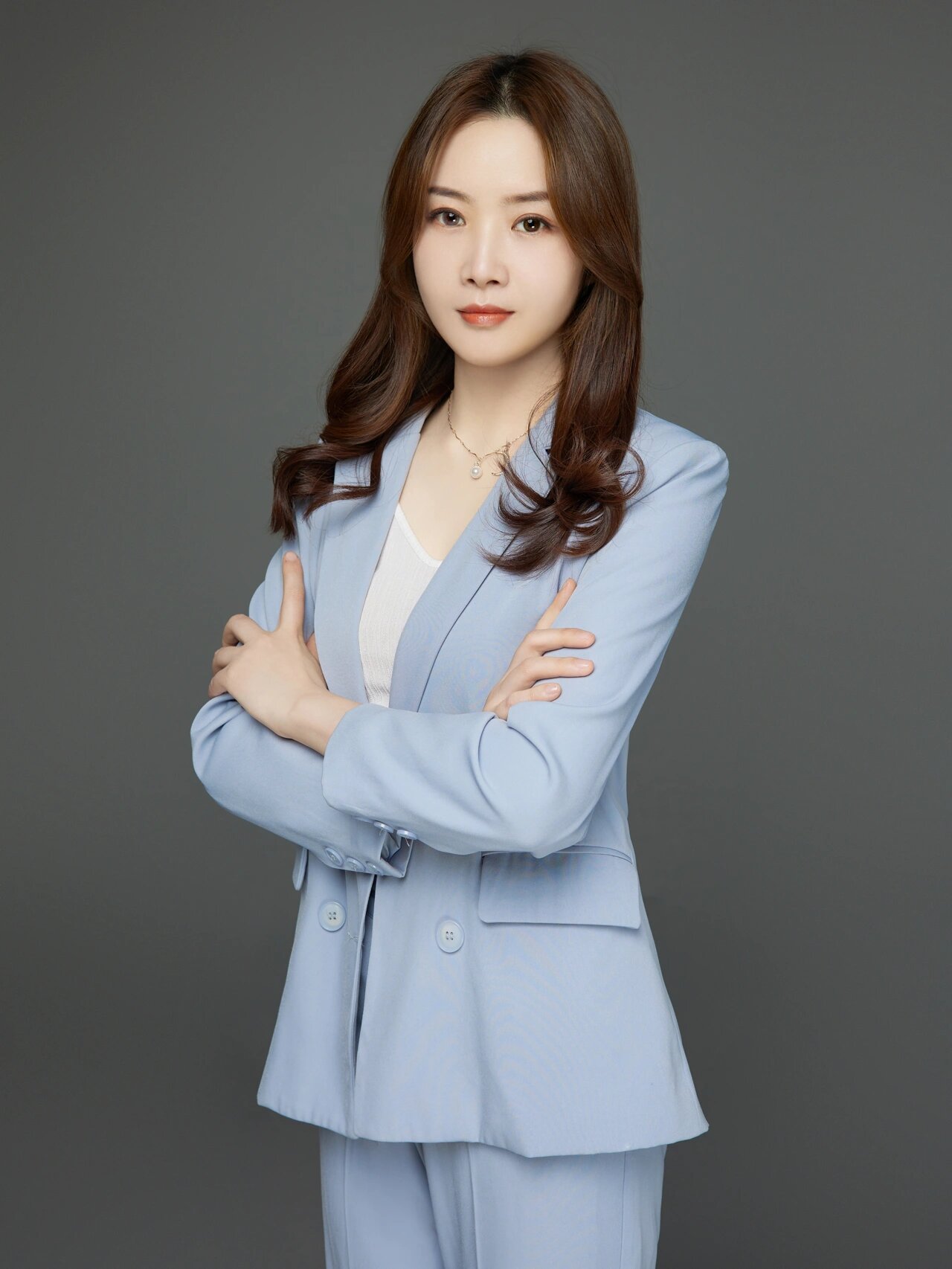 新年新头像 来看看女律师的形象照