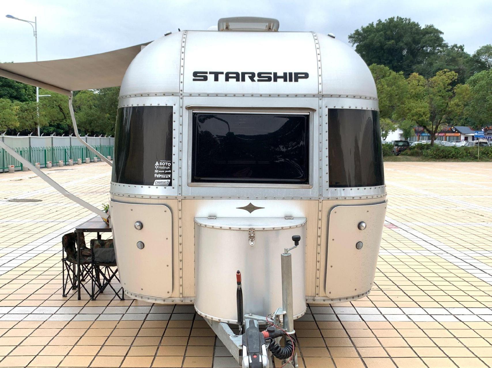 星舟四号拖挂房车,2019年4月上牌,全爱科底盘,全铝车身,200ah电池