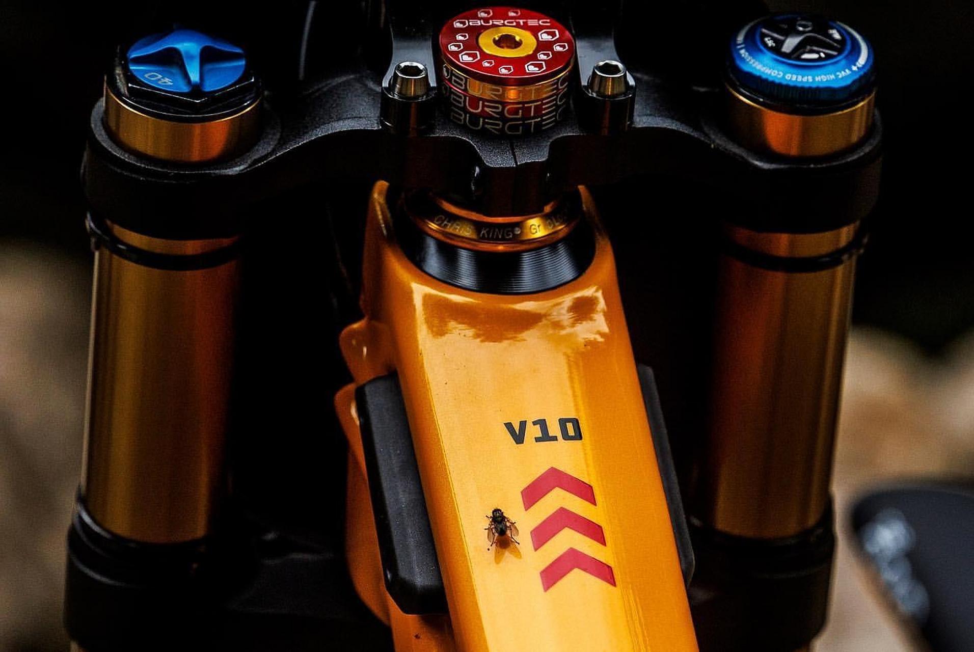 santacruz v10-8.uci dh 世锦赛本周在苏格兰fort william举行