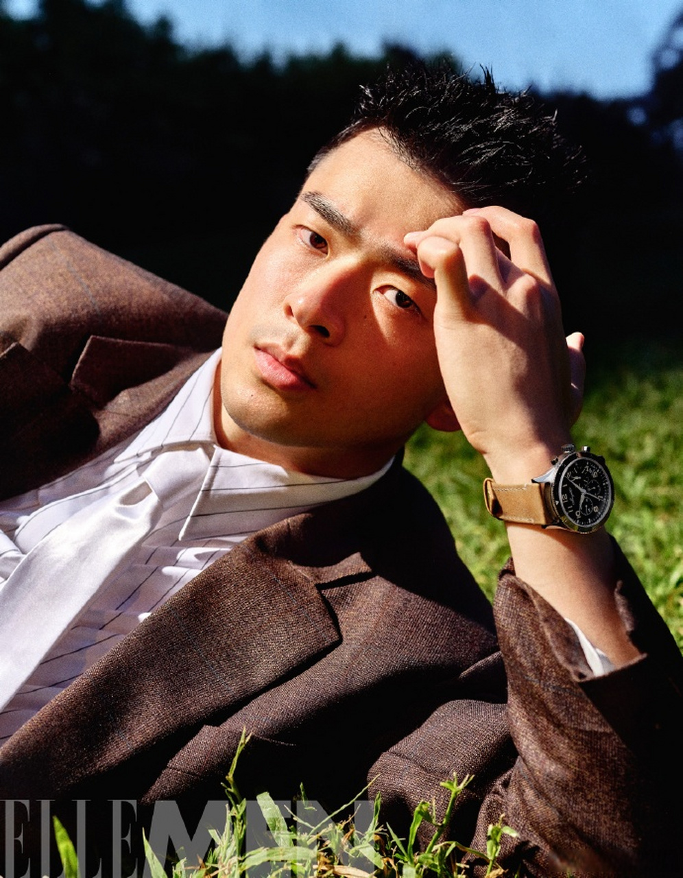 [得意]郑思维王昶一起帅一波  [照相机]郑思维发布与王昶在海南陵水