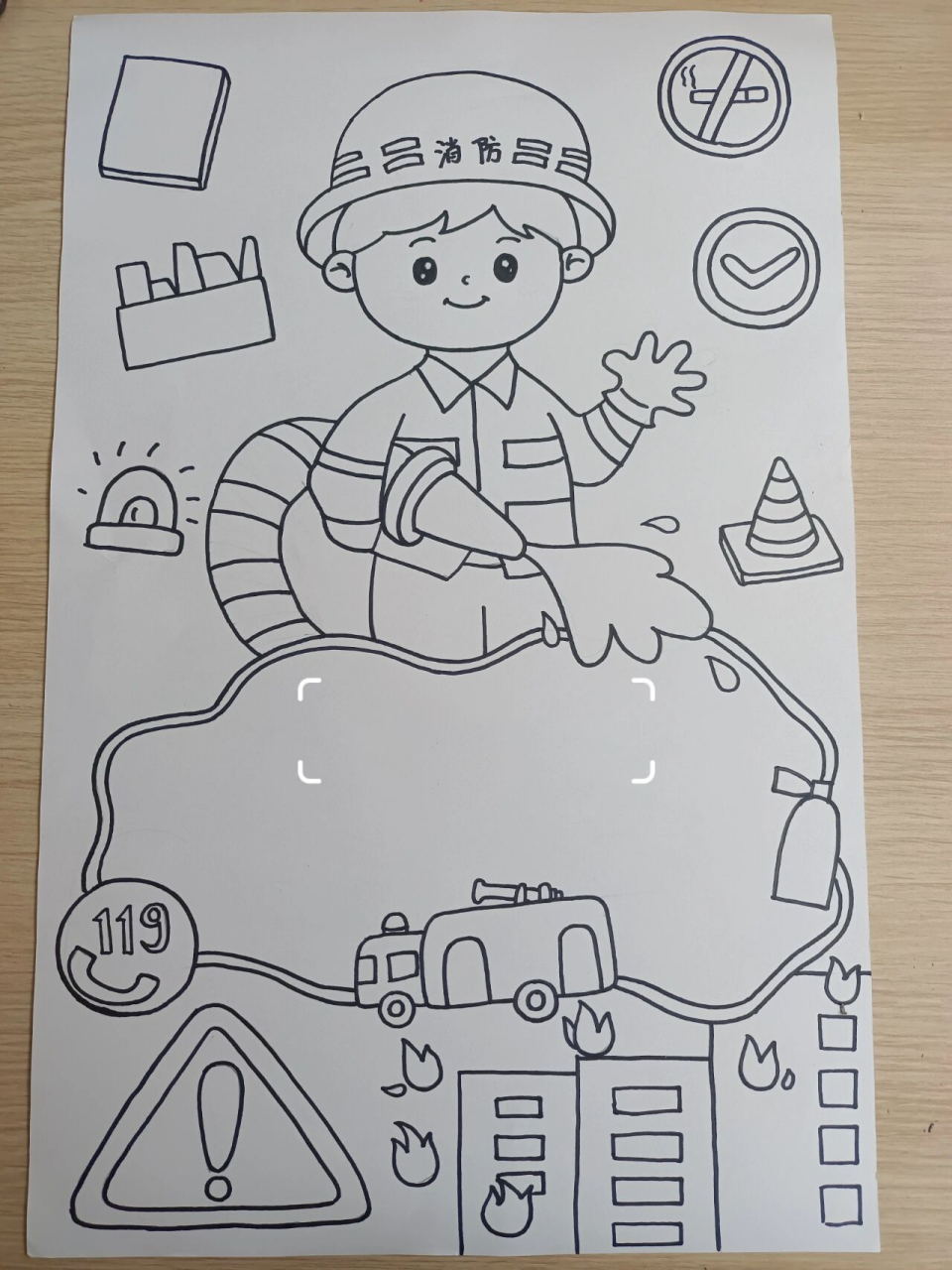 儿童画消防安全主题绘画 要开学了,是不是老师又布置作业了,各位宝妈