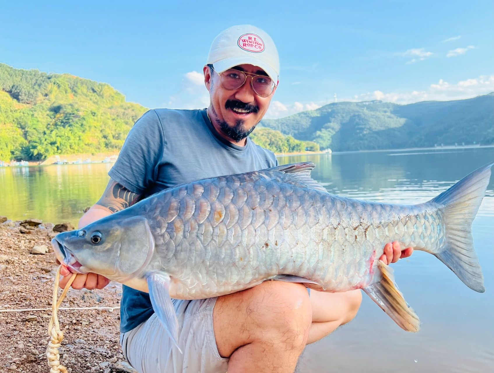 澜沧江的大鳞结鱼 中国澜沧江流域的大鳞结鱼!