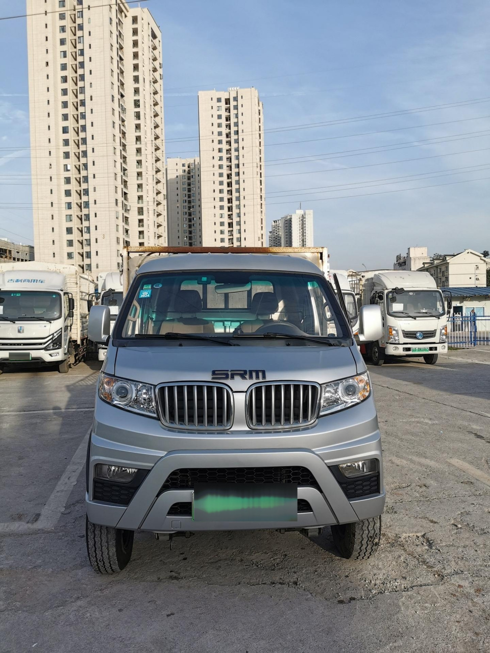 华晨鑫源3.6平板货车,宁德时代电池 新能源电动汽车