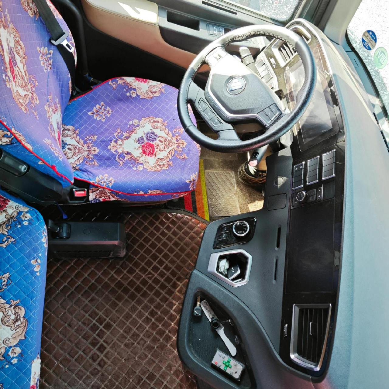 6米欧曼est前四后四高栏载货车,自动挡,23年8月,360马力福康发动机,国