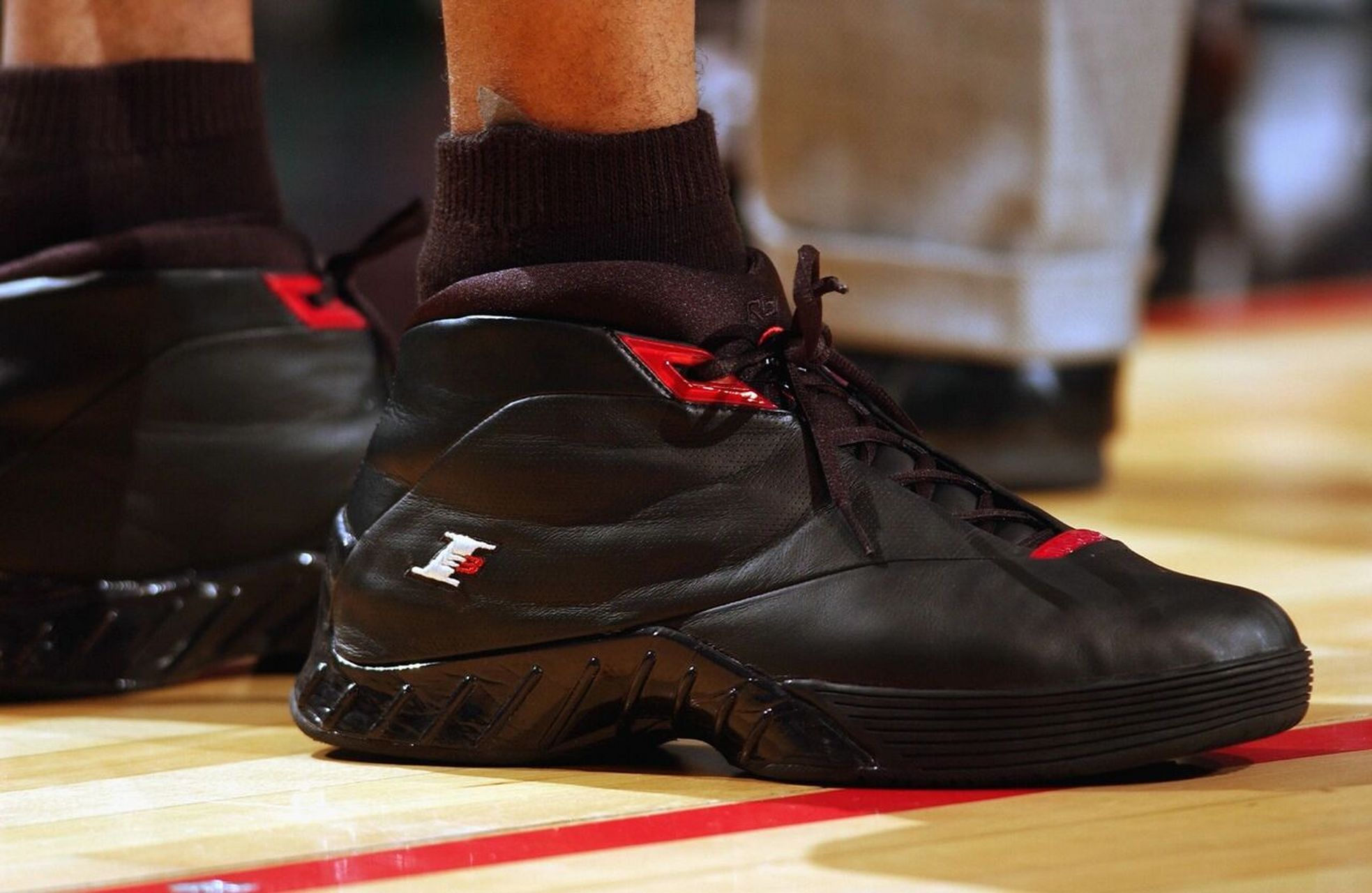 the answer战靴 #nba# #nba精彩瞬间# #艾弗森# #篮球鞋# #高清