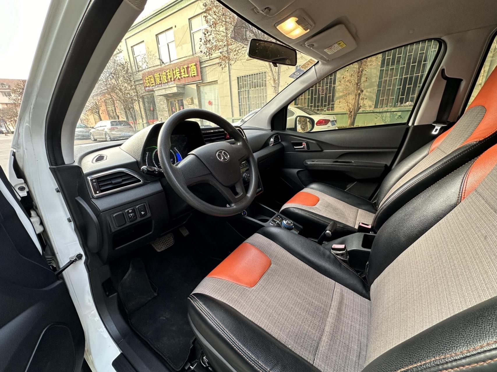 18年北汽新能源ec180,续航180公里,安全行驶3.