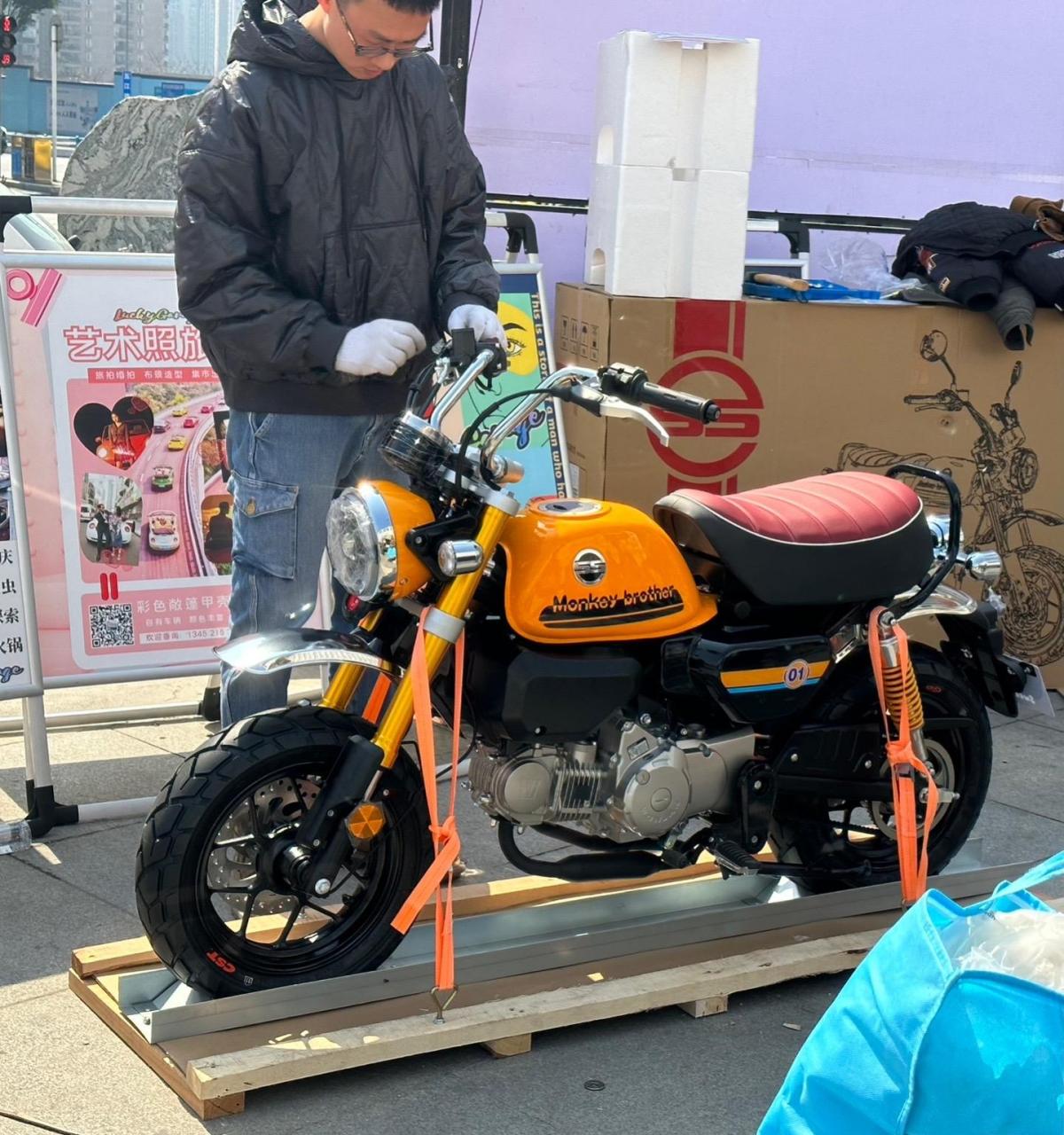 重庆望江小铃童150猴子摩托车,平带传动,又问又静音.