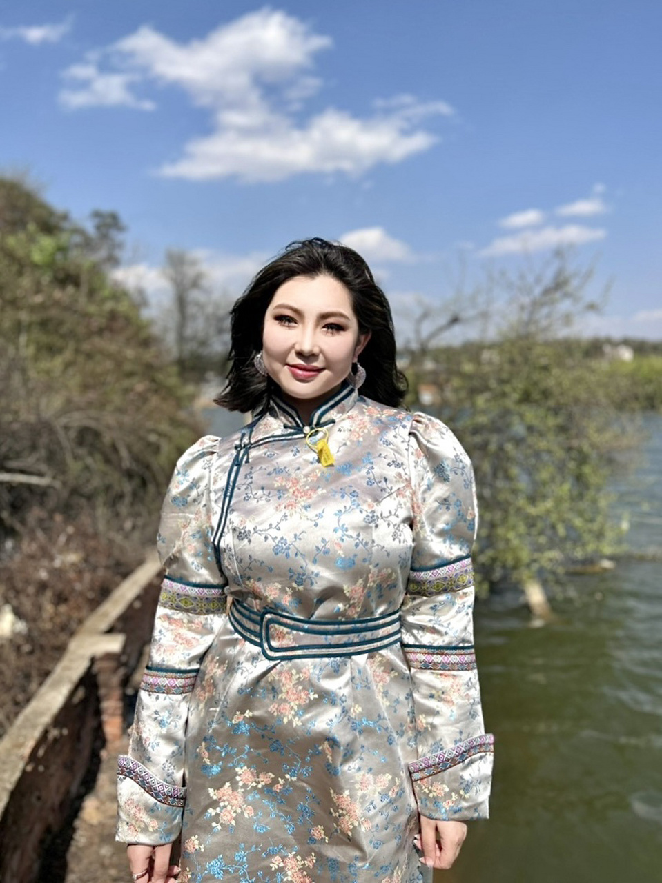 胖胖蒙古女孩日常穿搭       168,140斤胖胖女孩97