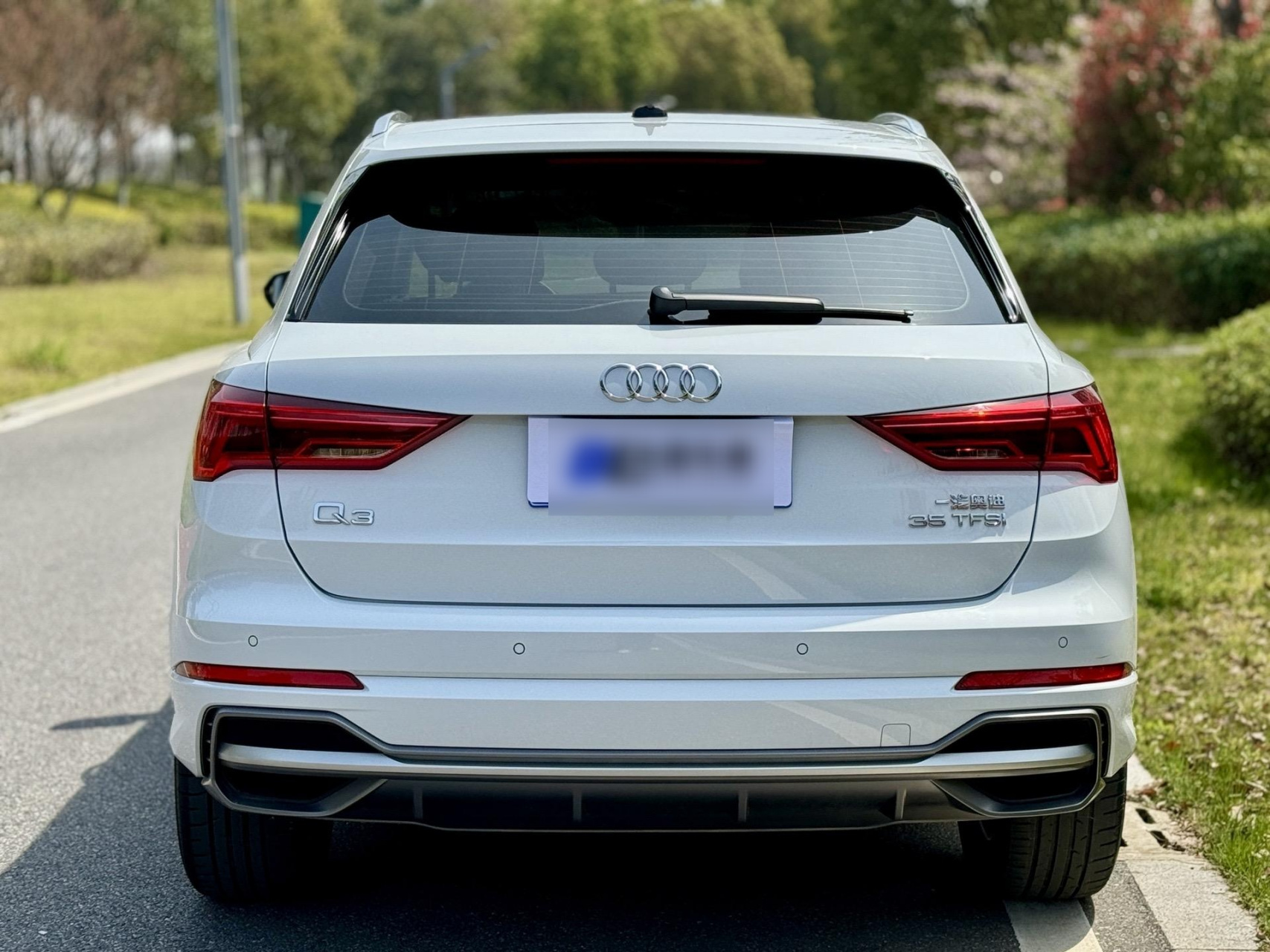 【车型年款】2023款 奥迪q3 35tfsi 时尚动感型 【上牌日期】2023年1