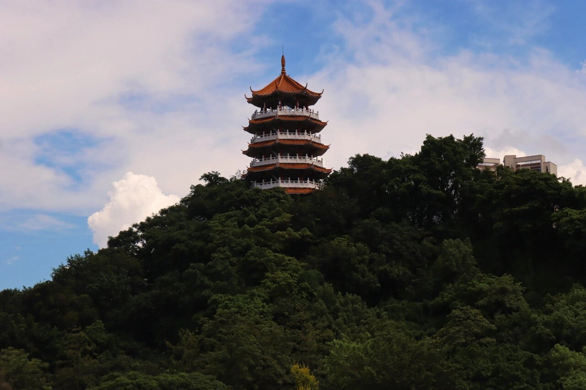 中山|小榄龙山公园 —3736 3036 78 	 别让生活过得只剩