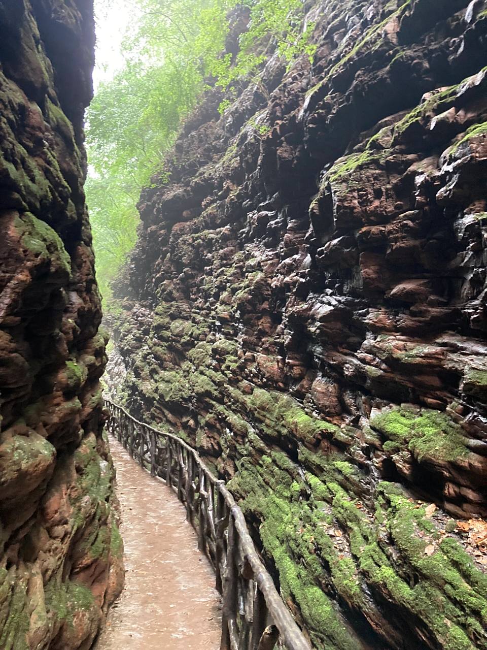 邢台大峡谷真是个好地方  从石家庄出发,走太行山高速,下高速15分钟