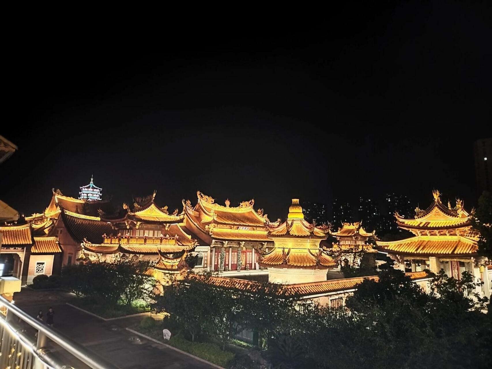 昆山也是有夜景的#昆山探店# #昆山旅游# #昆山旅游景点# #昆山旅游