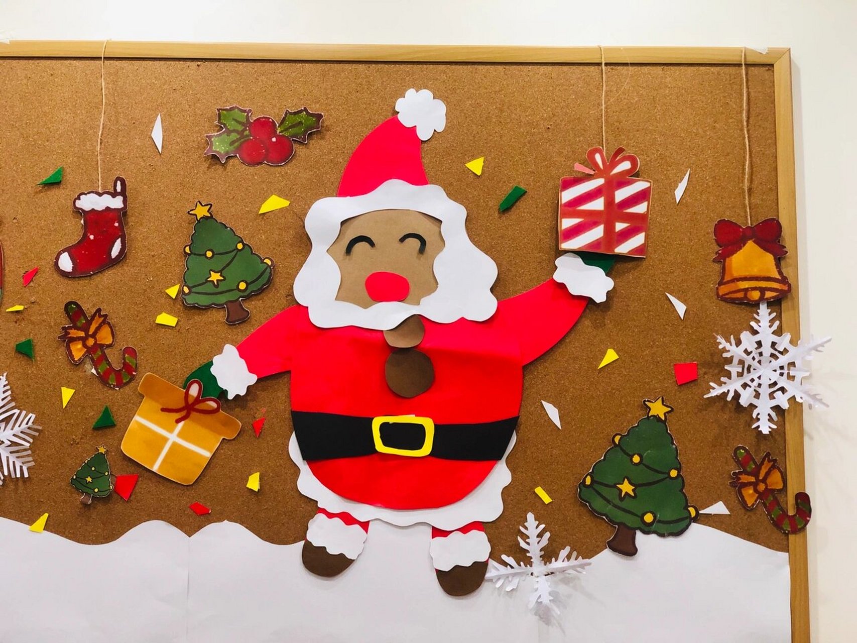 幼儿园冬天环创主题墙圣诞节90主题墙蒙氏园