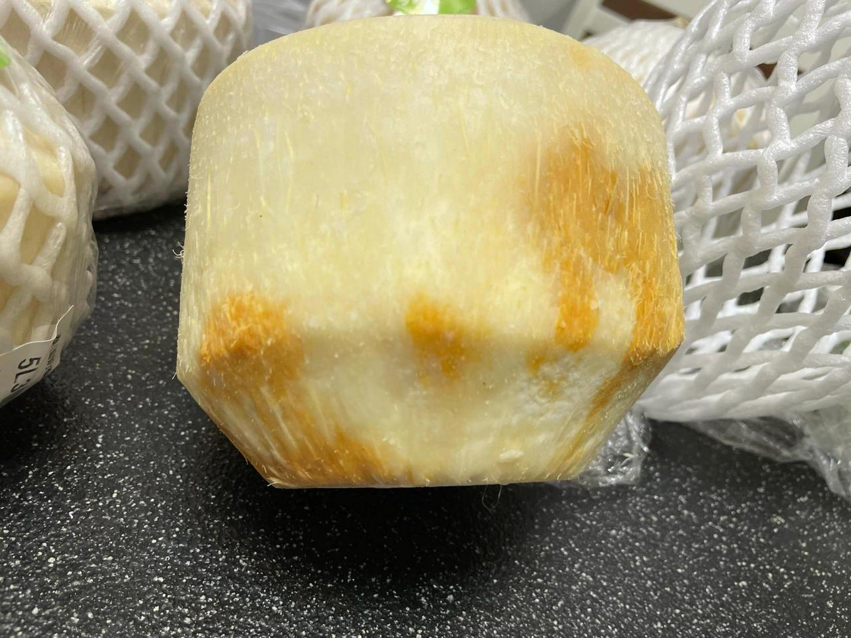 椰子水这样黄的还能喝吗!