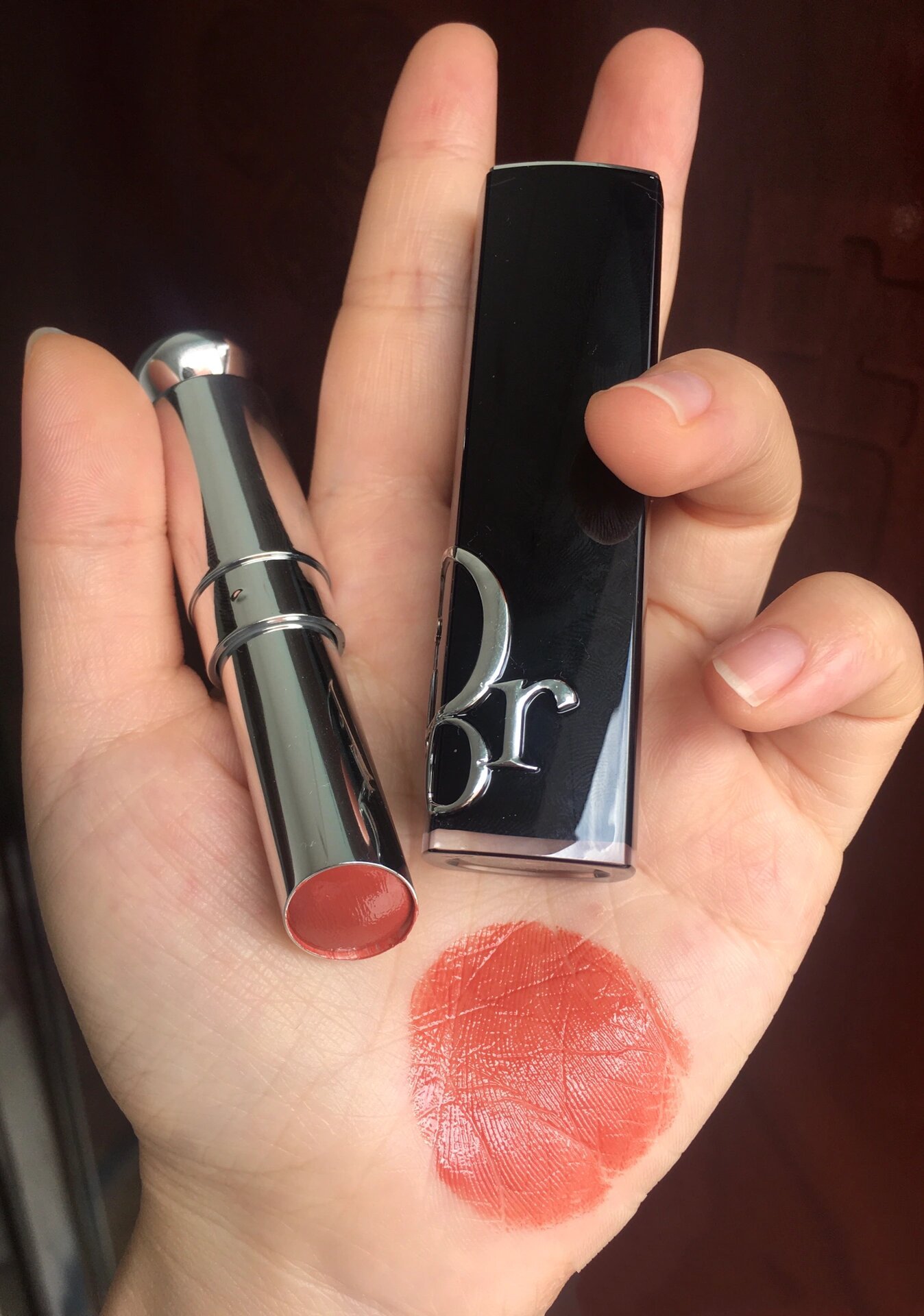 迪奥dior2022新品黑管唇膏531 dior2022新品黑管531试色来了,苹果无