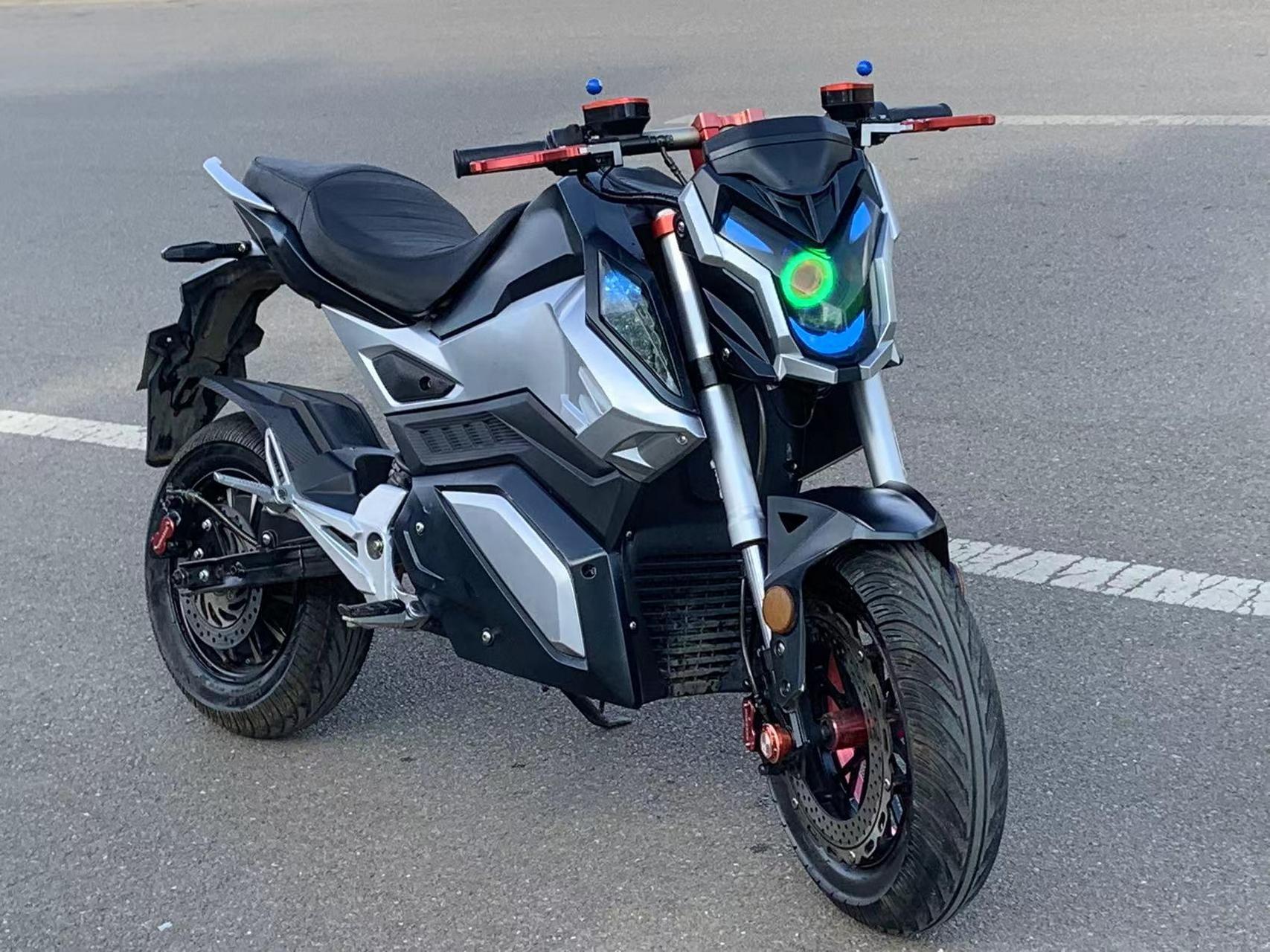 极品小猴子z6 72伏20安电池 3000控制器 2000电机 前后双碟刹,前面