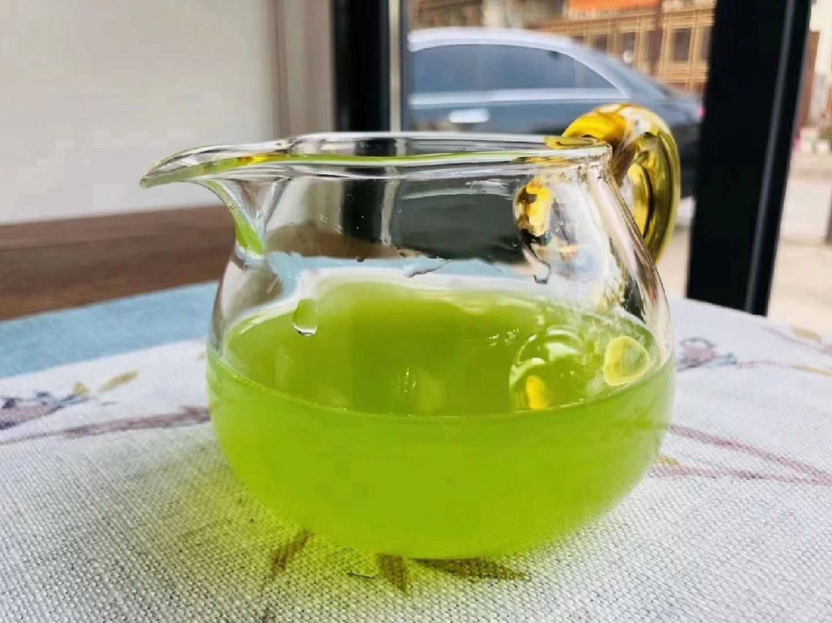 铁皮石斛鲜榨汁做法 每天一杯鲜榨铁皮石斛汁,可降血糖,养胃,提高抵抗