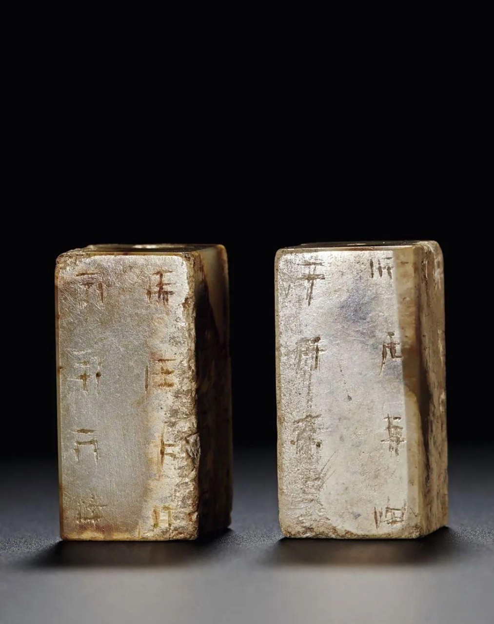 这对刚卯好像创天价了吧?