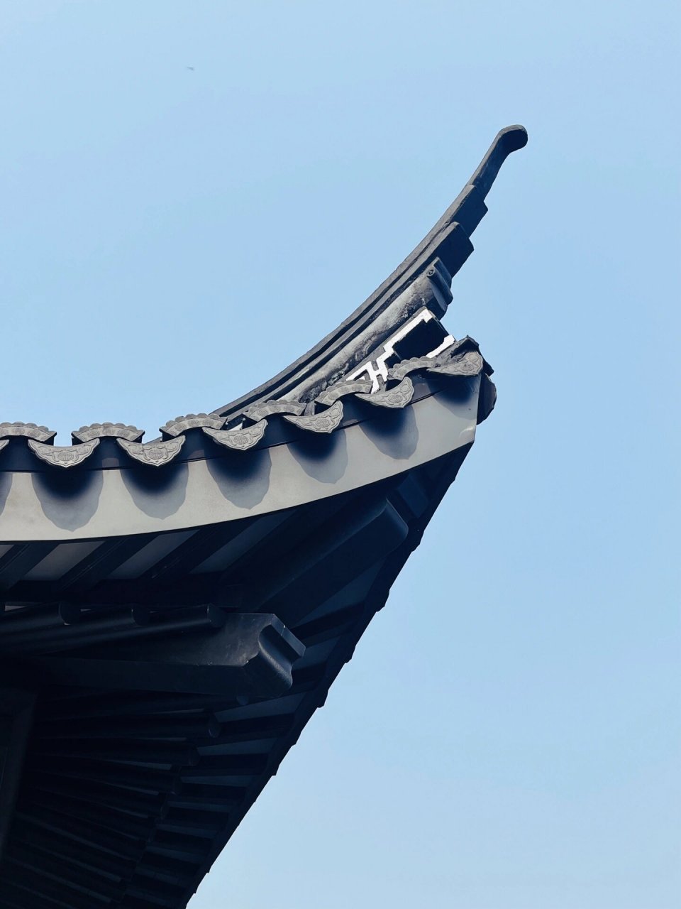 一角飞檐,中国古建筑的点睛之笔 99"香亭三间五座,三面飞檐戗角