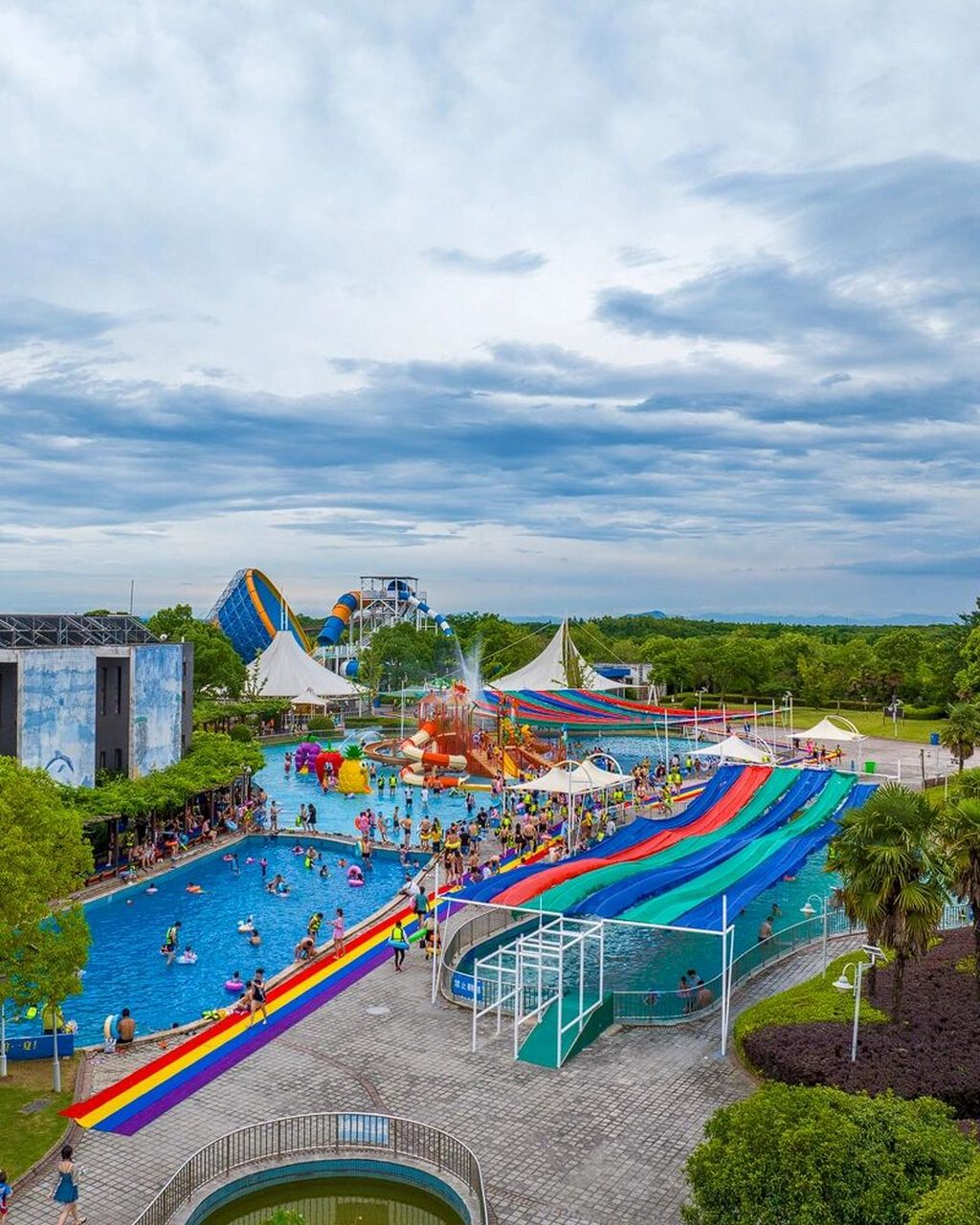 芜湖大浦海啸馆狂嗨,夏日畅玩 接近四十度的夏天,只想泡在空调房里