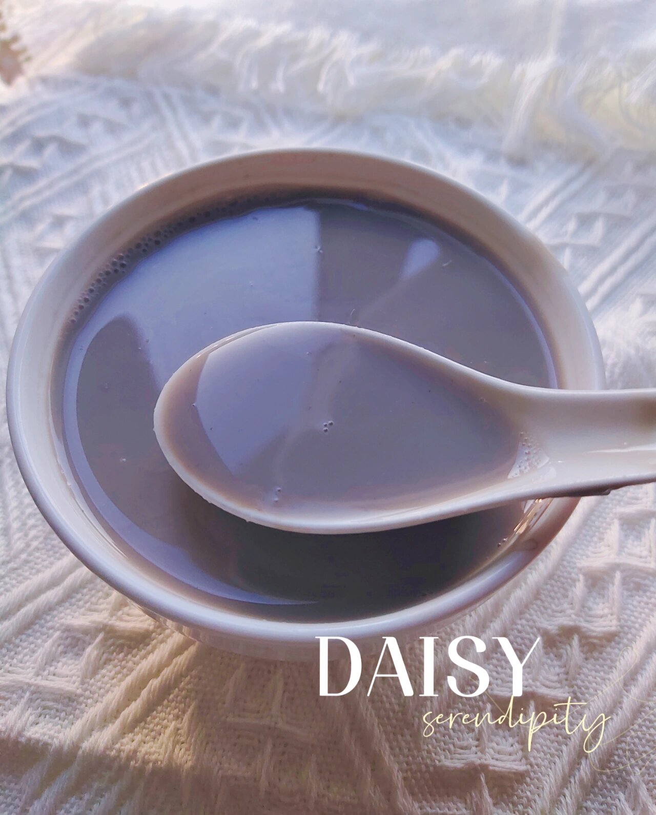 完美搭配 黑米黑豆豆浆 74食材:黄豆50g 黑豆20g 黑米10g 黄冰糖