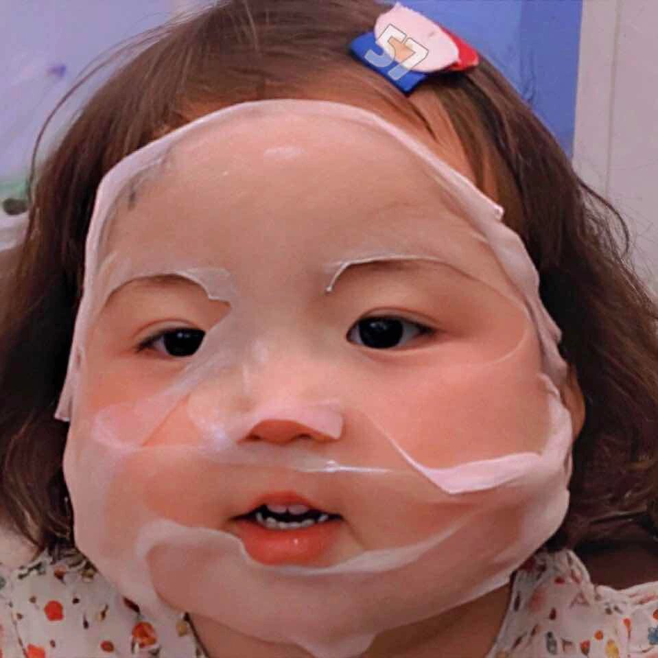 最近好喜欢这个系列的丑萌小孩头像 	 轮流换着当微信头像 	 有的人